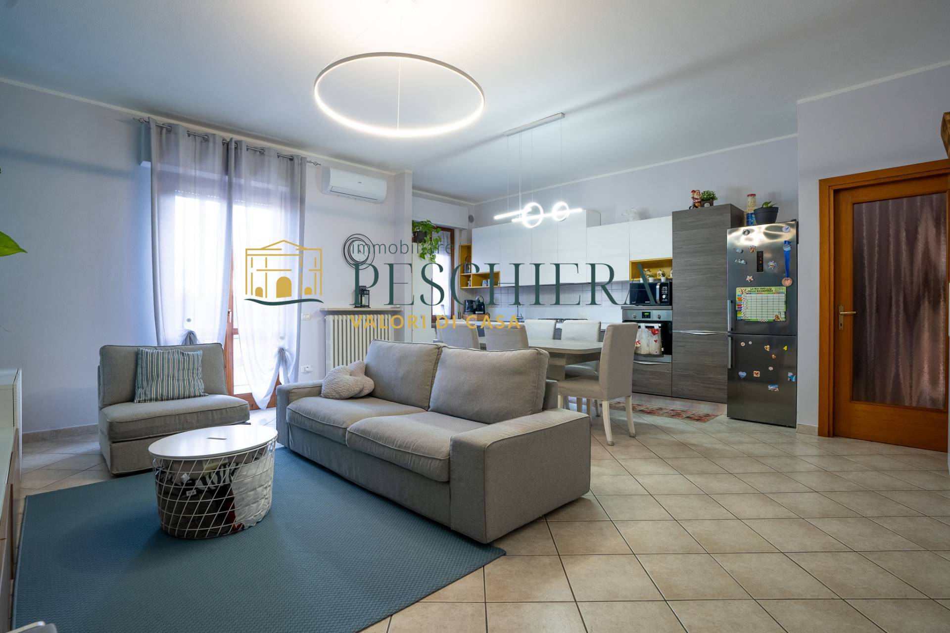 Appartamento in vendita a Peschiera del Garda, Zona Stazione