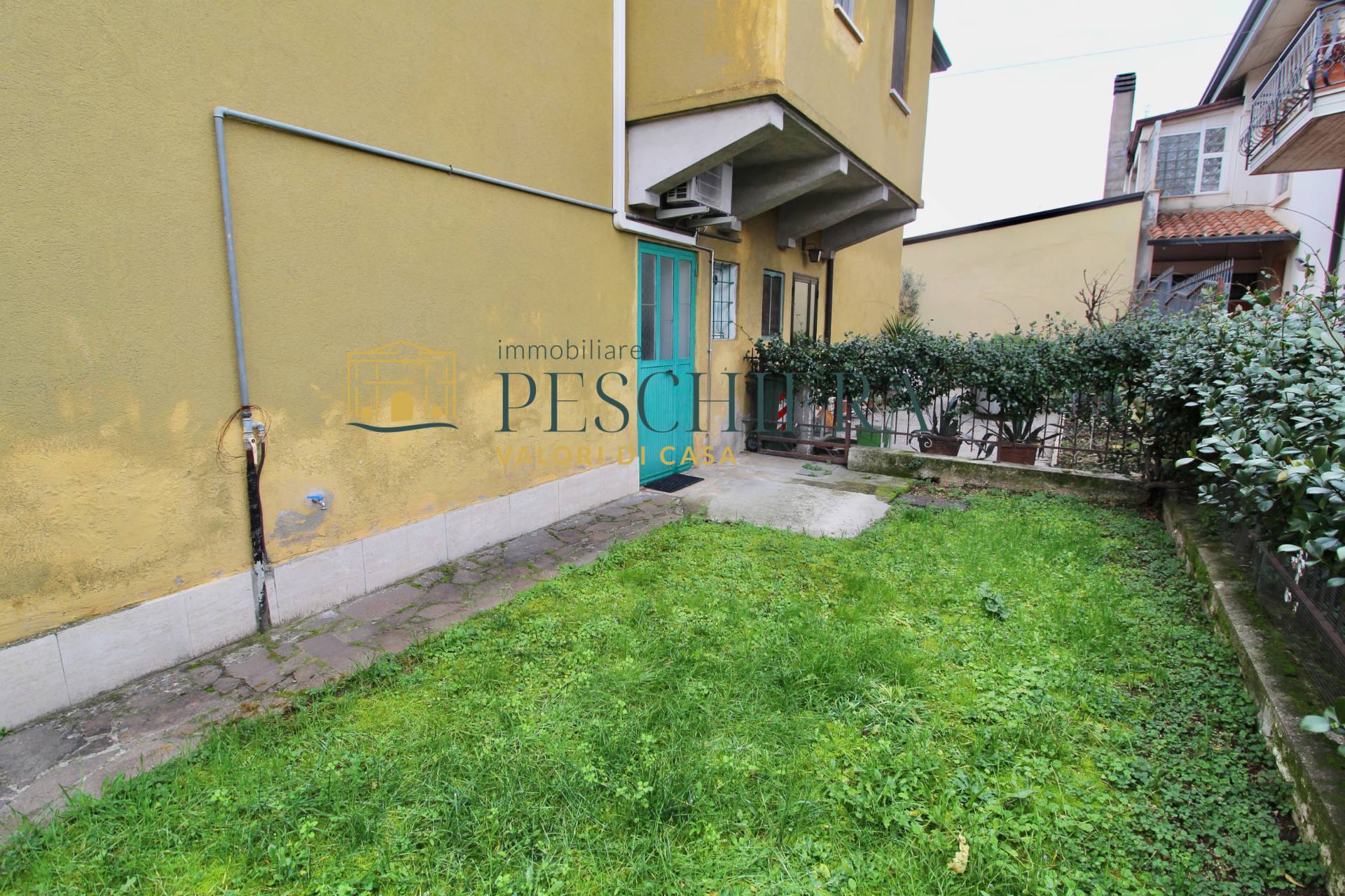 Casa bi/trifamiliare in vendita a Ponti sul Mincio