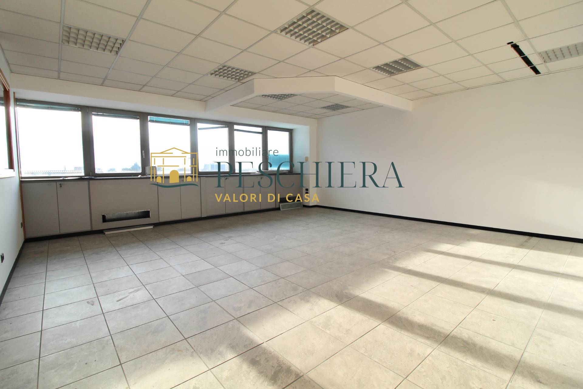 Studio/Ufficio in vendita a Villafranca di Verona