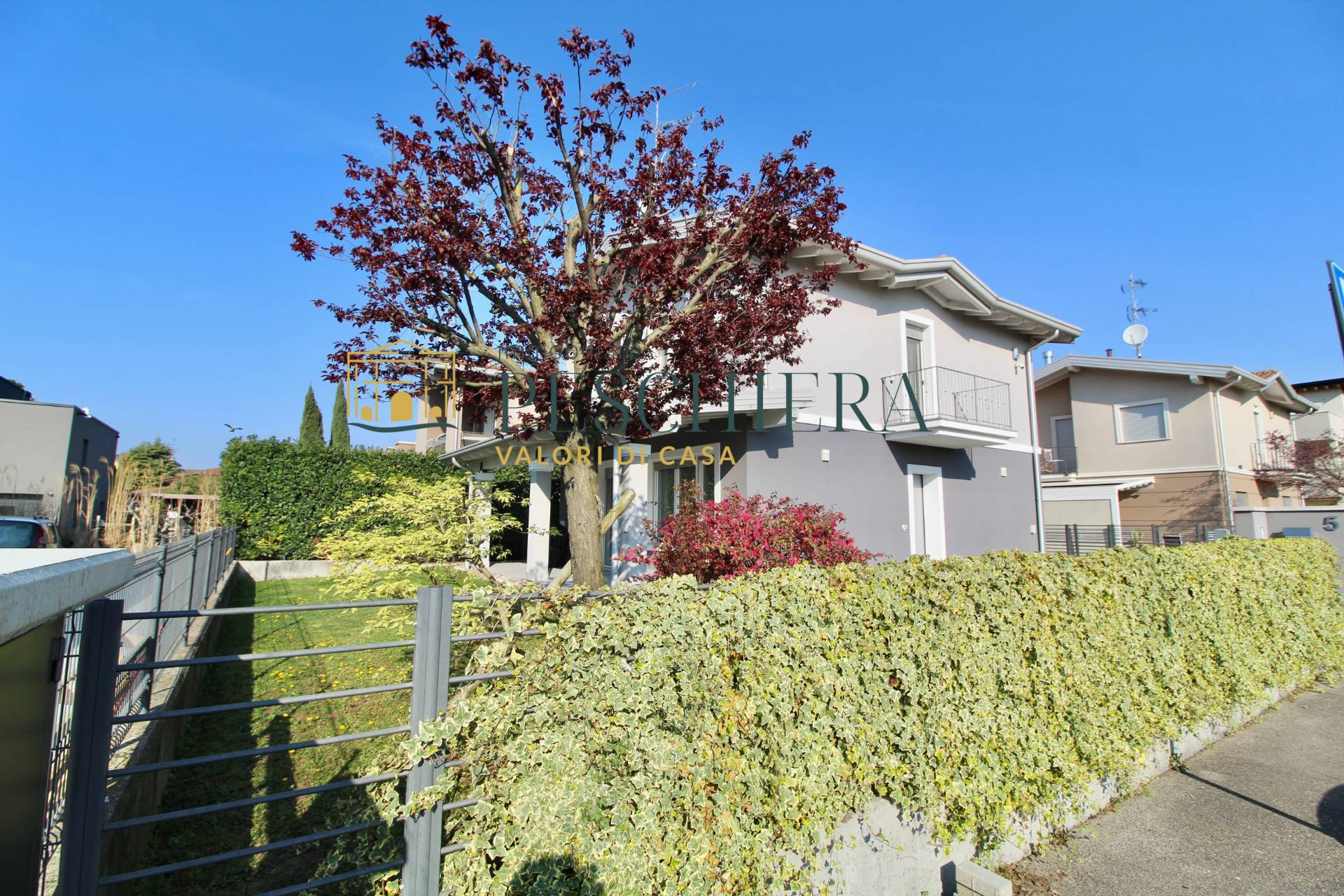 Villa in vendita a Valeggio sul Mincio, Generica