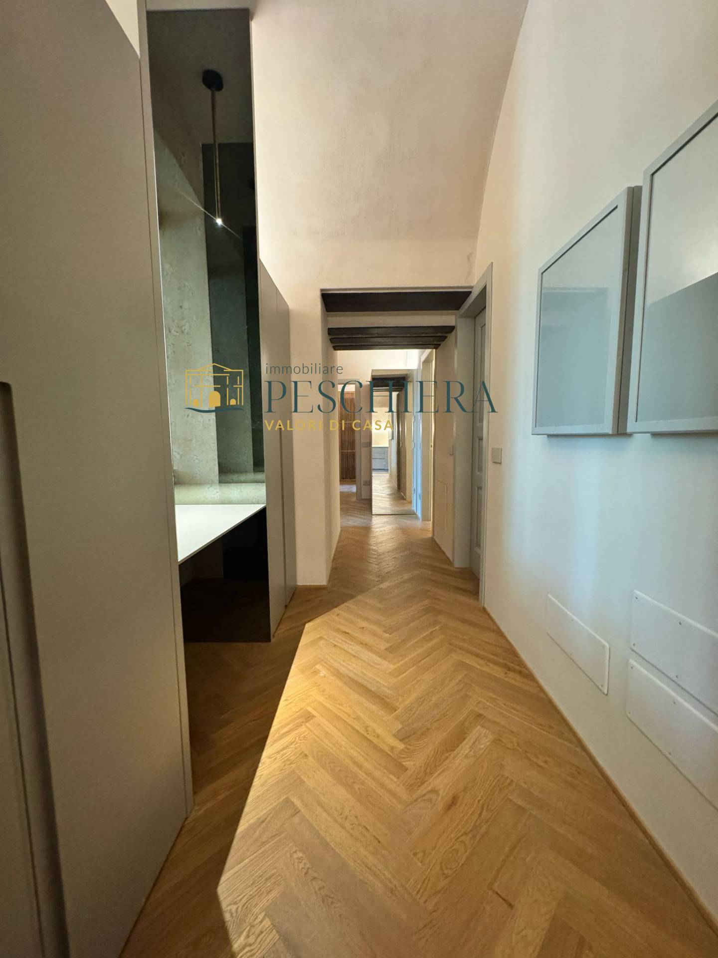 Appartamento in affitto a Peschiera del Garda, Centro storico