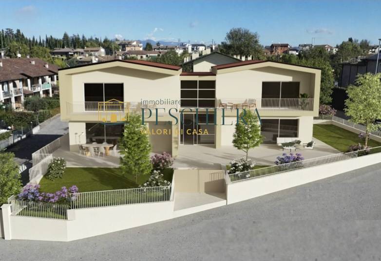 Appartamento in vendita a Peschiera del Garda, Generica