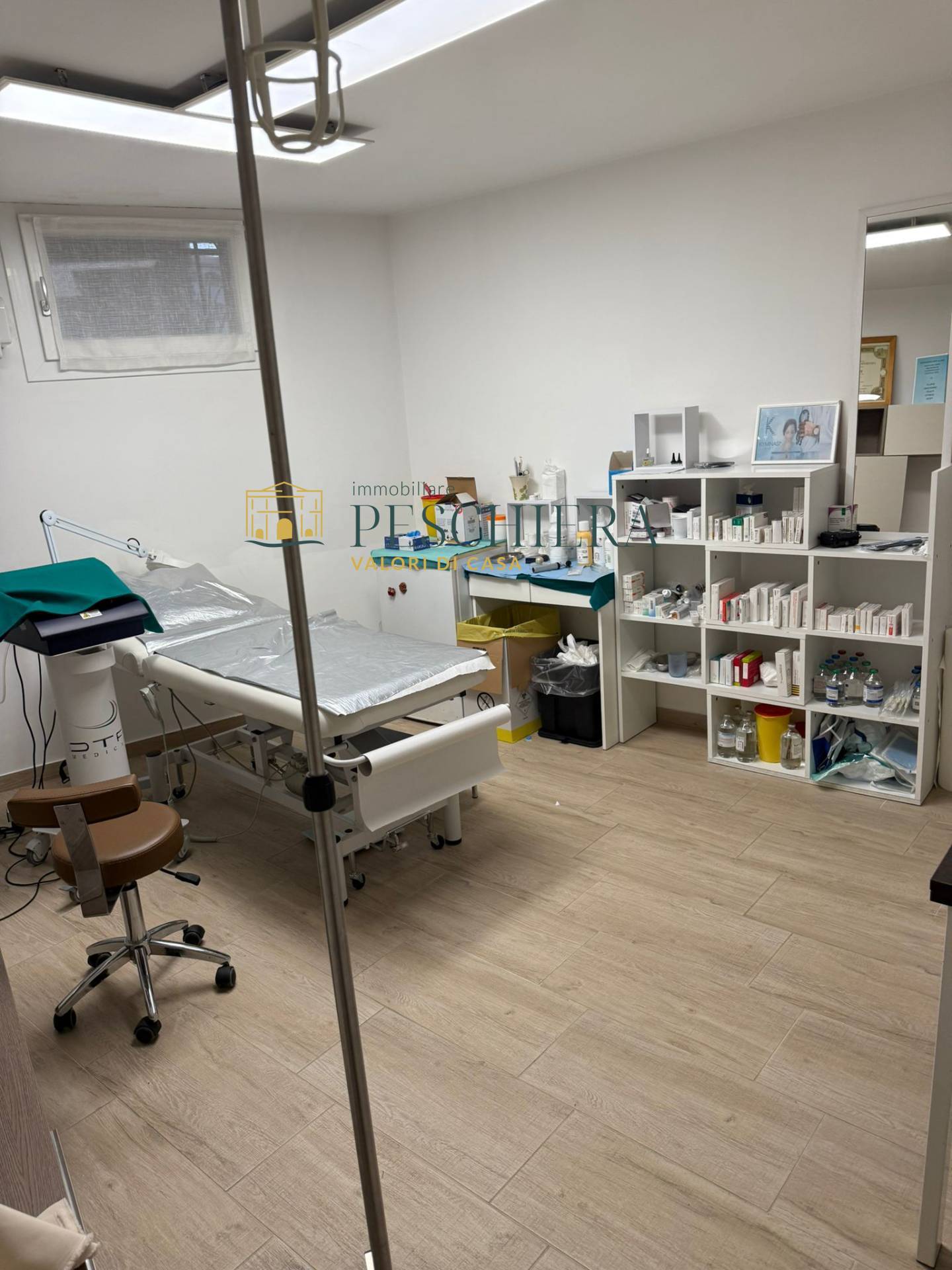 Studio/Ufficio in affitto a Peschiera del Garda, Generica