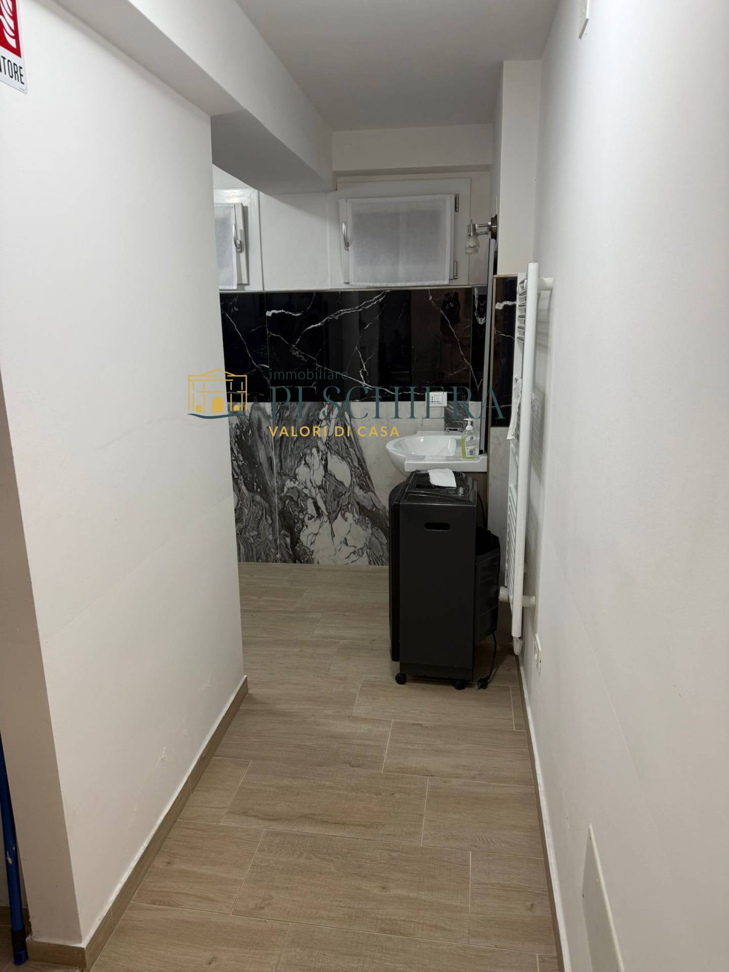 Studio/Ufficio in affitto a Peschiera del Garda, Generica