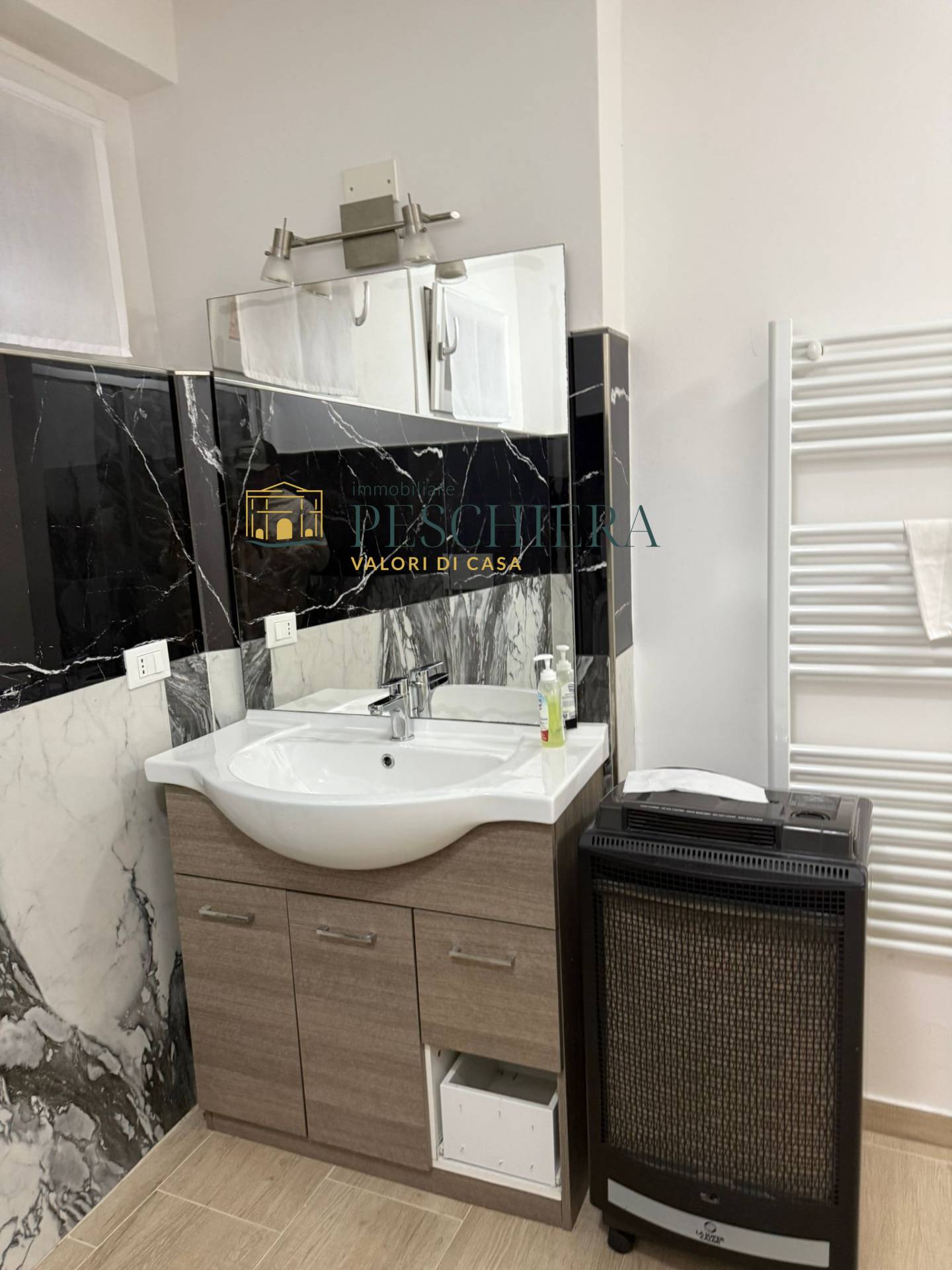 Studio/Ufficio in affitto a Peschiera del Garda, Generica