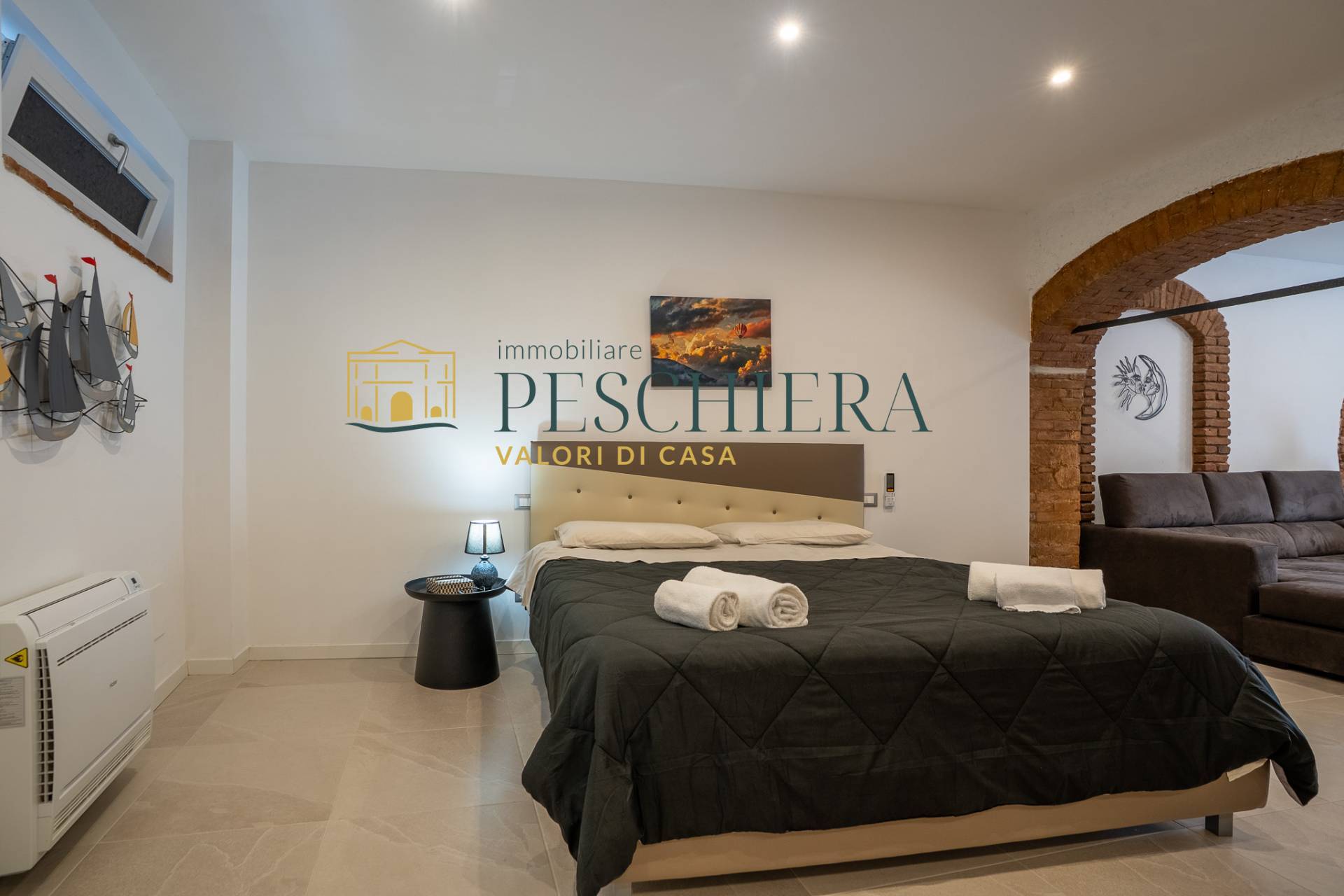 Appartamento in vendita a Peschiera del Garda, Generica