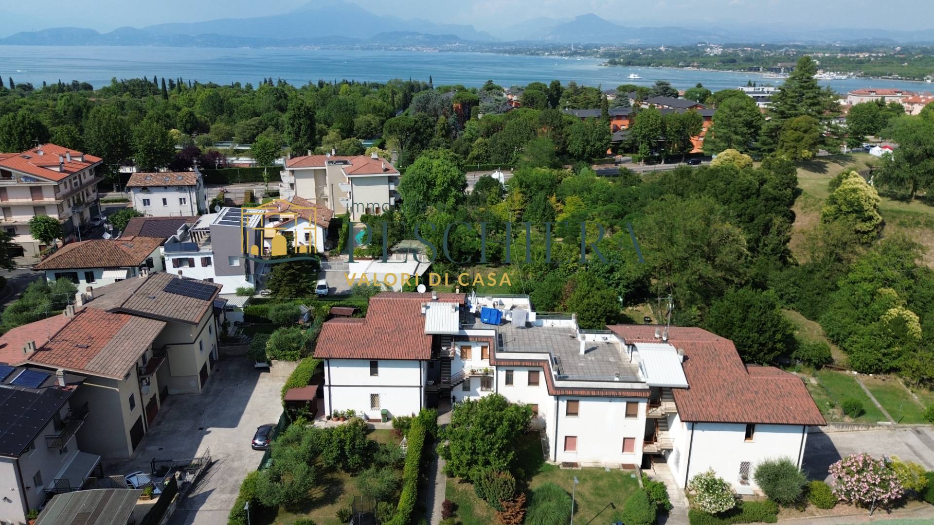 Appartamento in vendita a Peschiera del Garda, Generica
