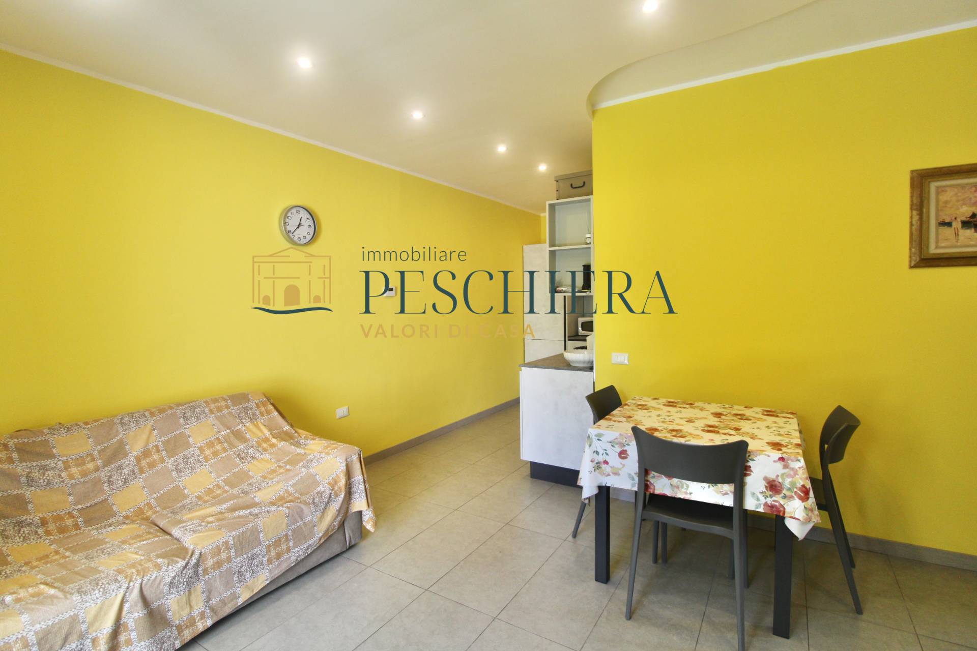 Appartamento in vendita a Peschiera del Garda, Generica