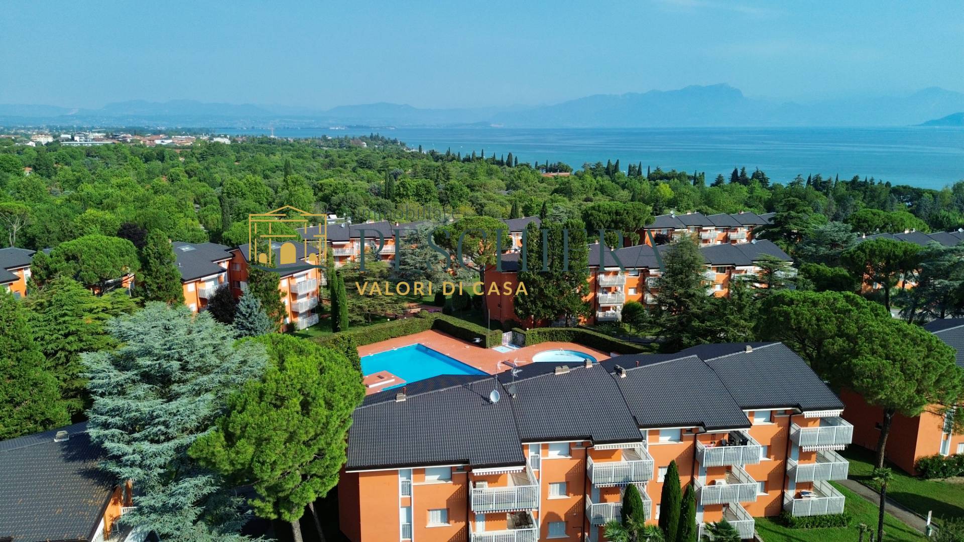 Appartamento in vendita a Peschiera del Garda, Generica