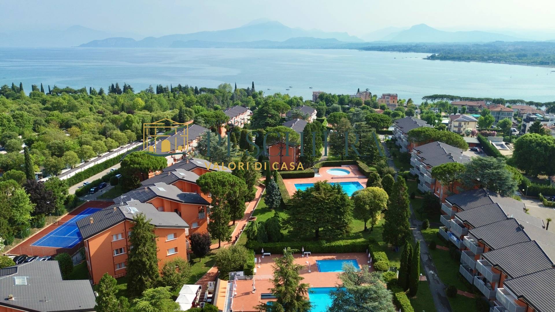 Appartamento in vendita a Peschiera del Garda, Generica