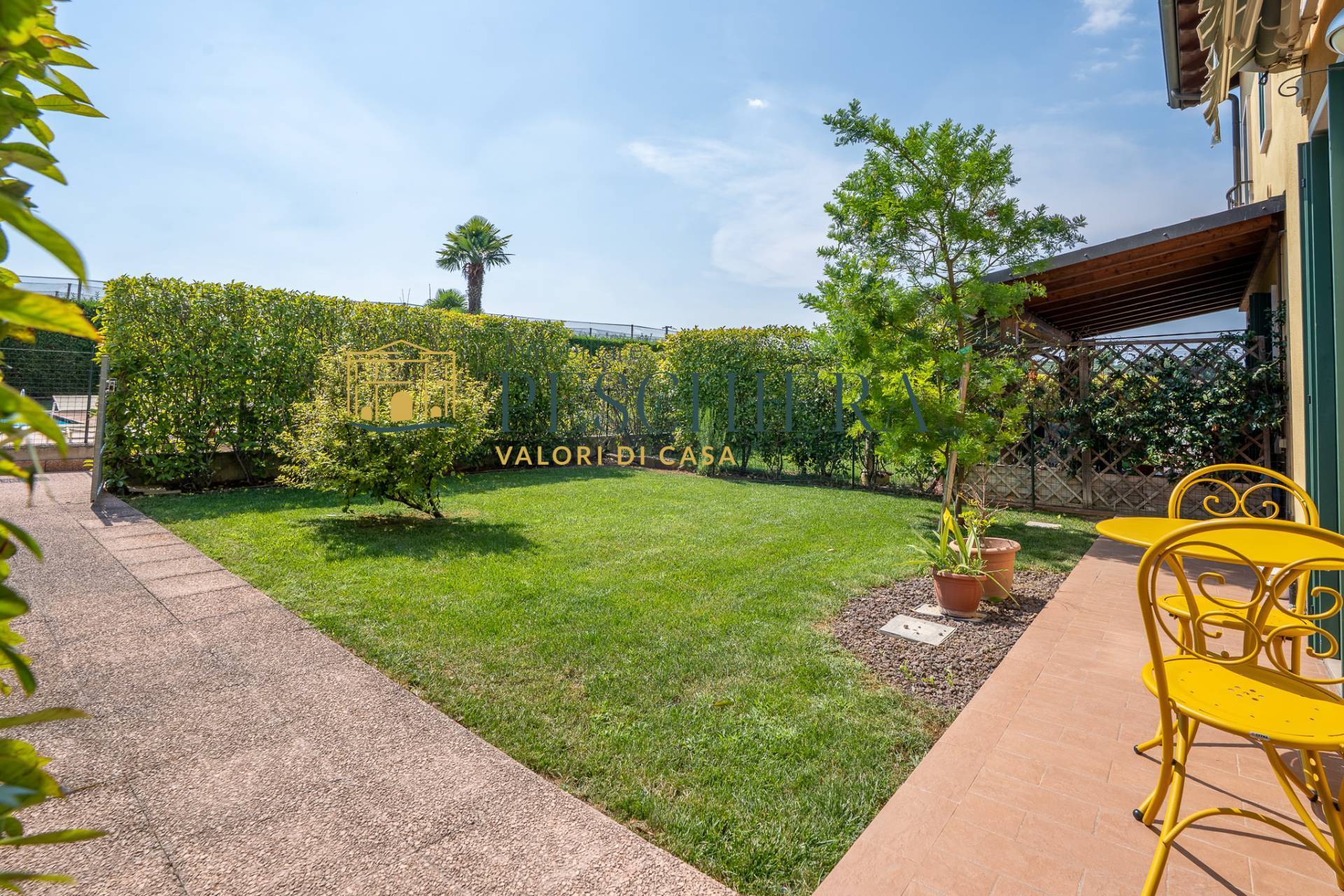 Villa a schiera in vendita a Peschiera del Garda, Generica
