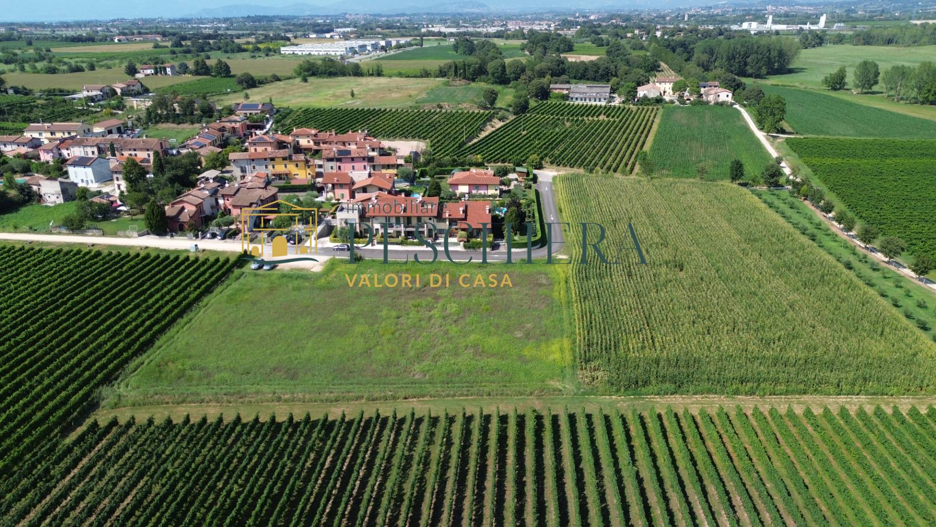 Terreno edificabile in vendita a Castelnuovo del Garda, Generica