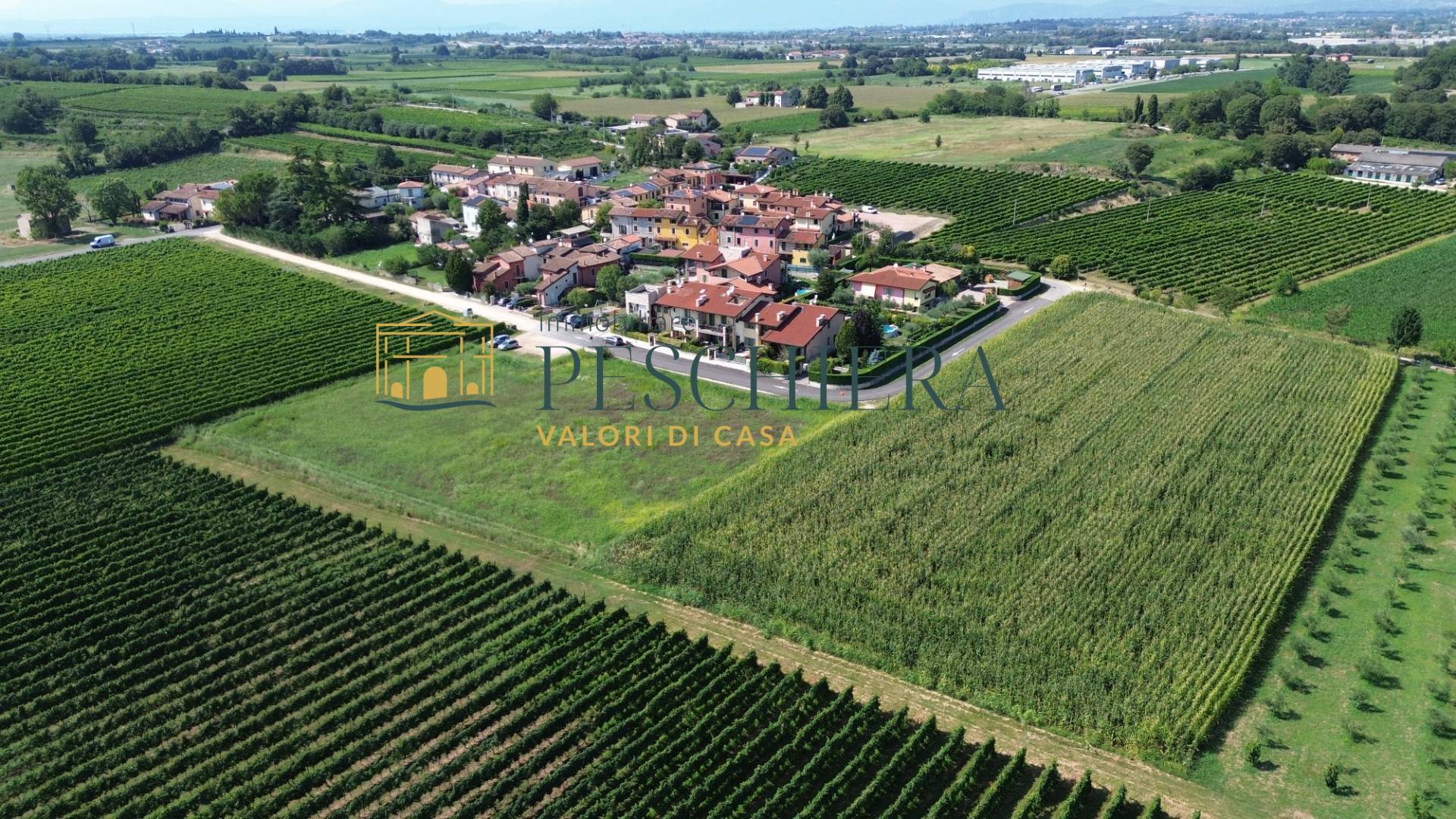 Terreno edificabile in vendita a Castelnuovo del Garda, Generica