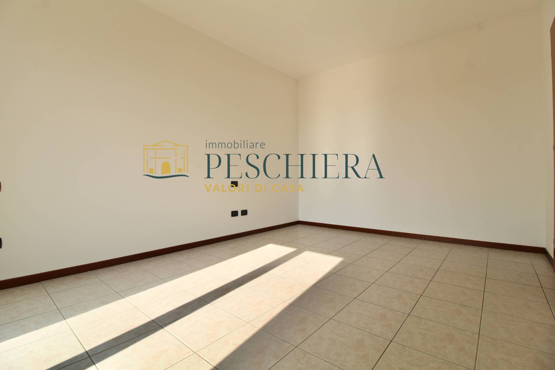 Appartamento in vendita a Castelnuovo del Garda, Camalavicina