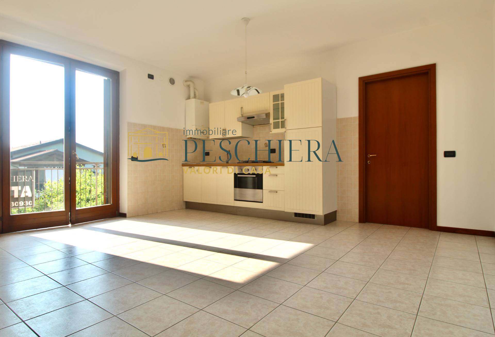 Appartamento in vendita a Castelnuovo del Garda, Camalavicina