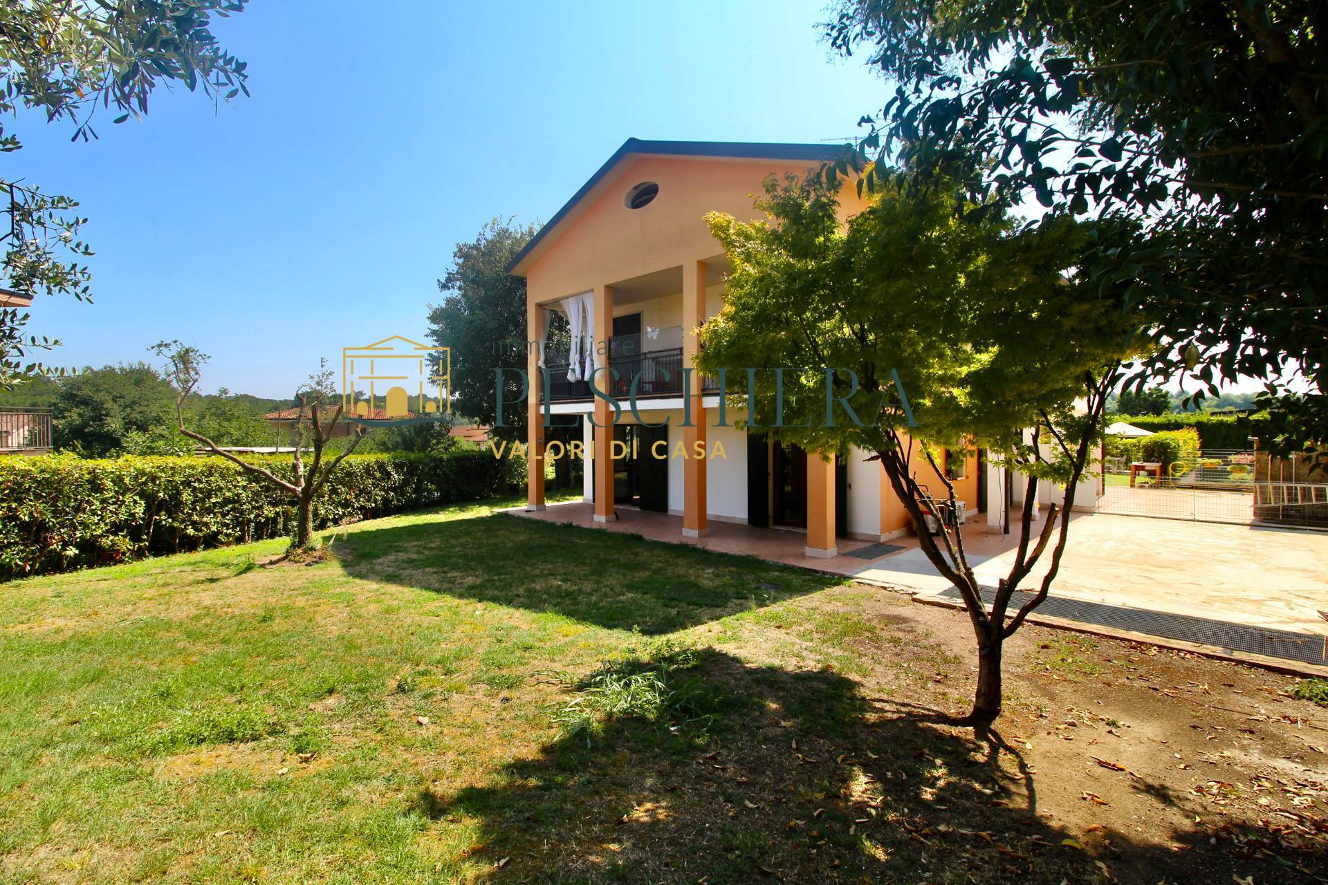 Appartamento in vendita a Peschiera del Garda, Generica