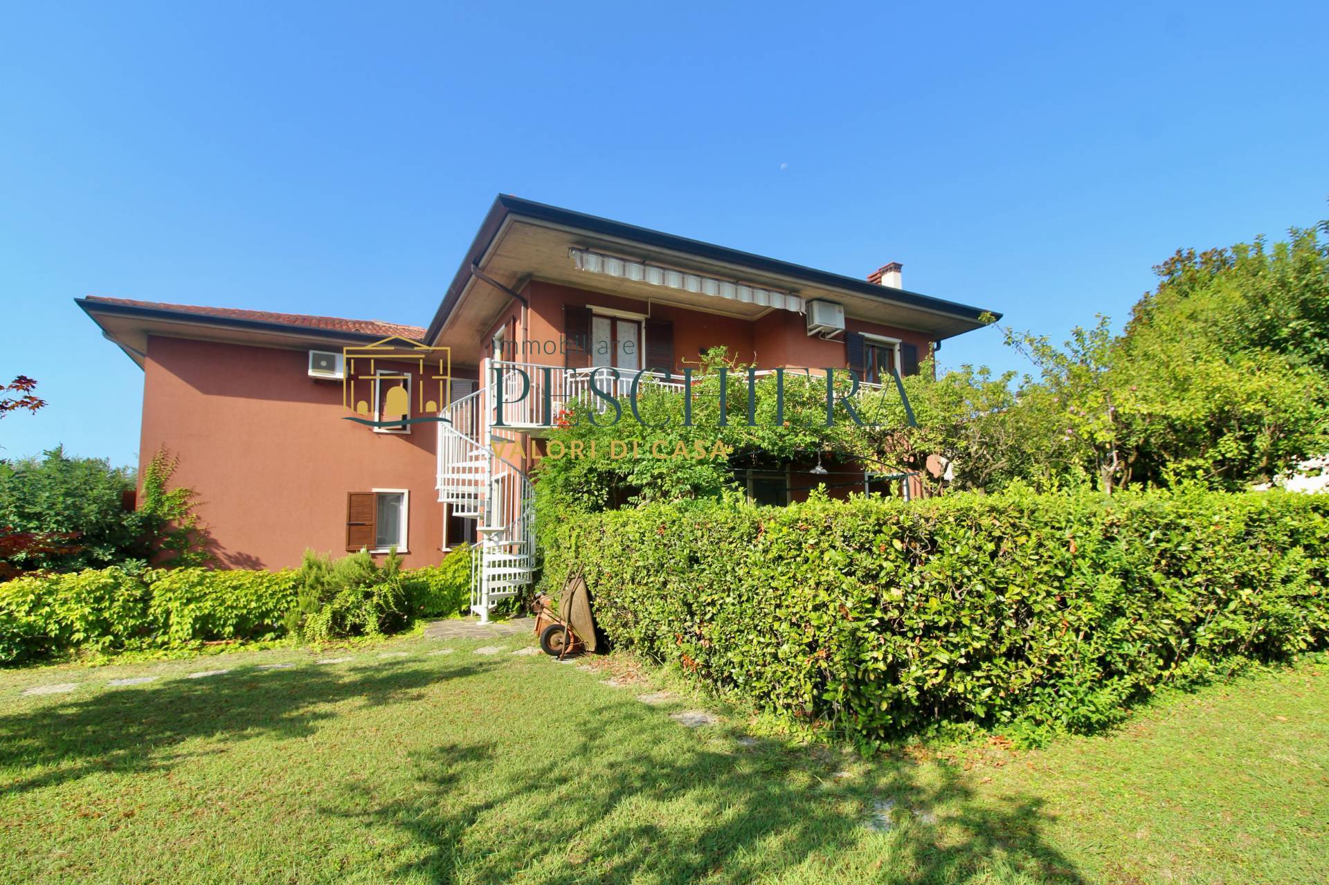 Appartamento in vendita a Peschiera del Garda, Generica