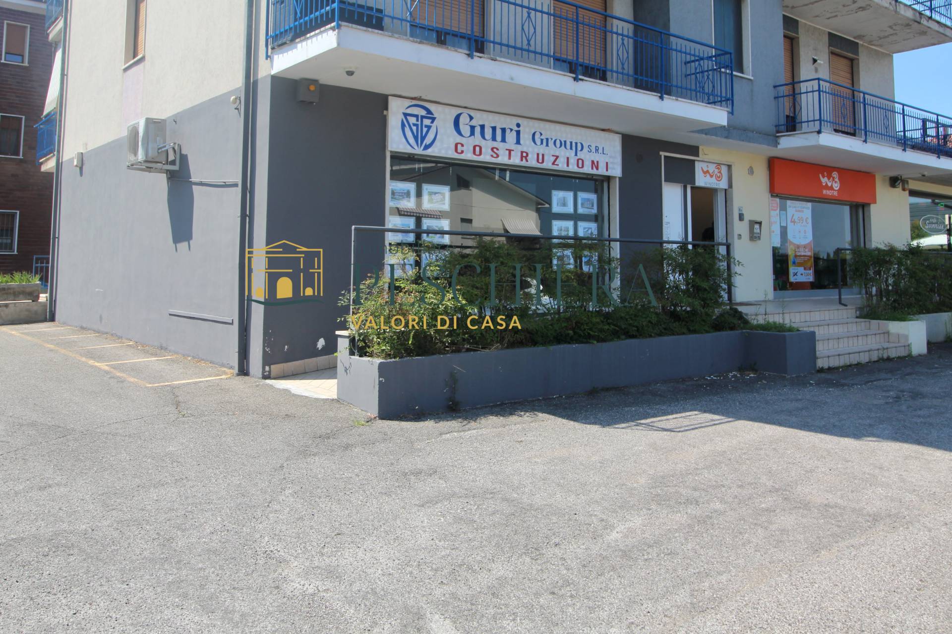 Locale commerciale in affitto a Castelnuovo del Garda, Cavalcaselle