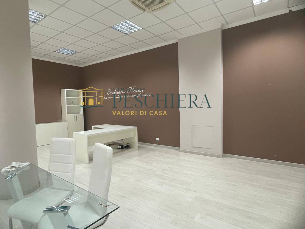 Studio/Ufficio in affitto a Desenzano del Garda, Rivoltella del Garda