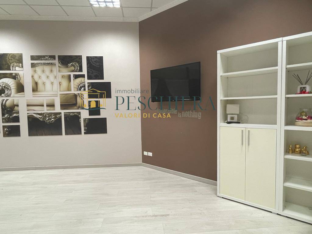 Studio/Ufficio in affitto a Desenzano del Garda, Rivoltella del Garda