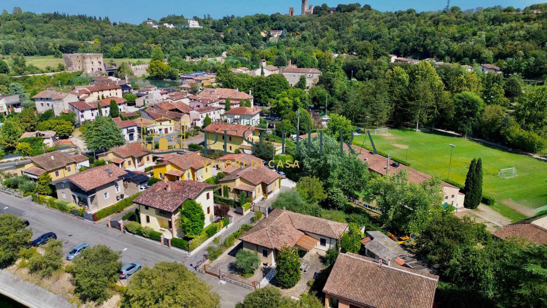 Casa indipendente con terreno in vendita a Valeggio sul Mincio, Borghetto