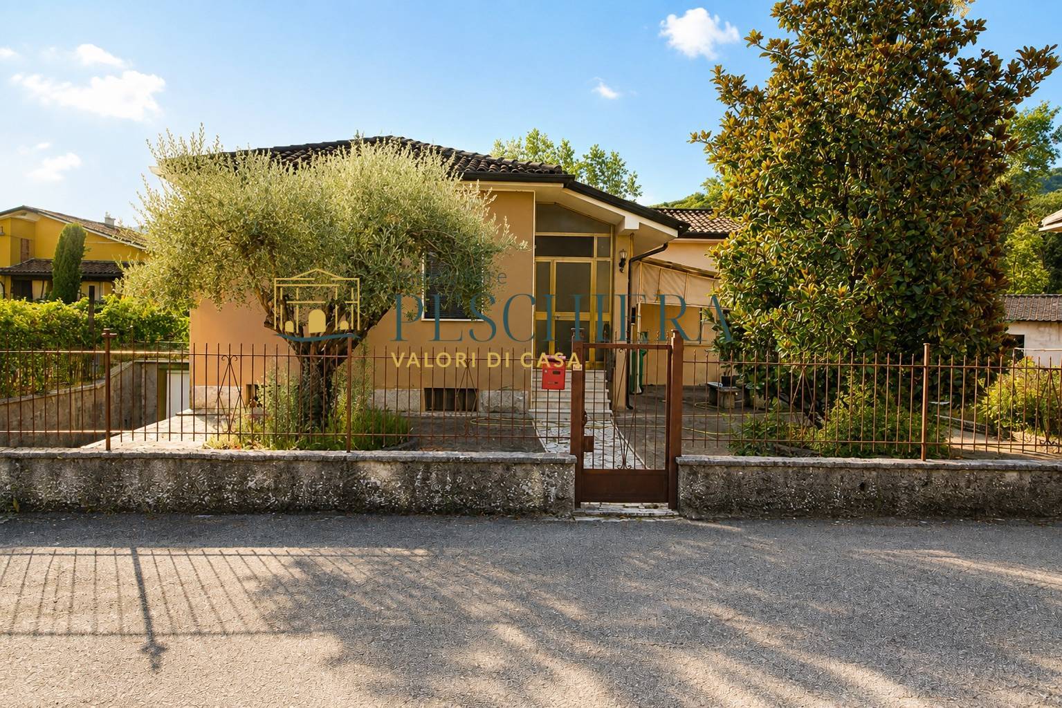 Casa indipendente con terreno in vendita a Valeggio sul Mincio, Borghetto