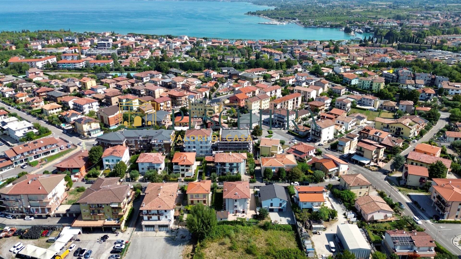 Casa bi/trifamiliare in vendita a Peschiera del Garda, Generica