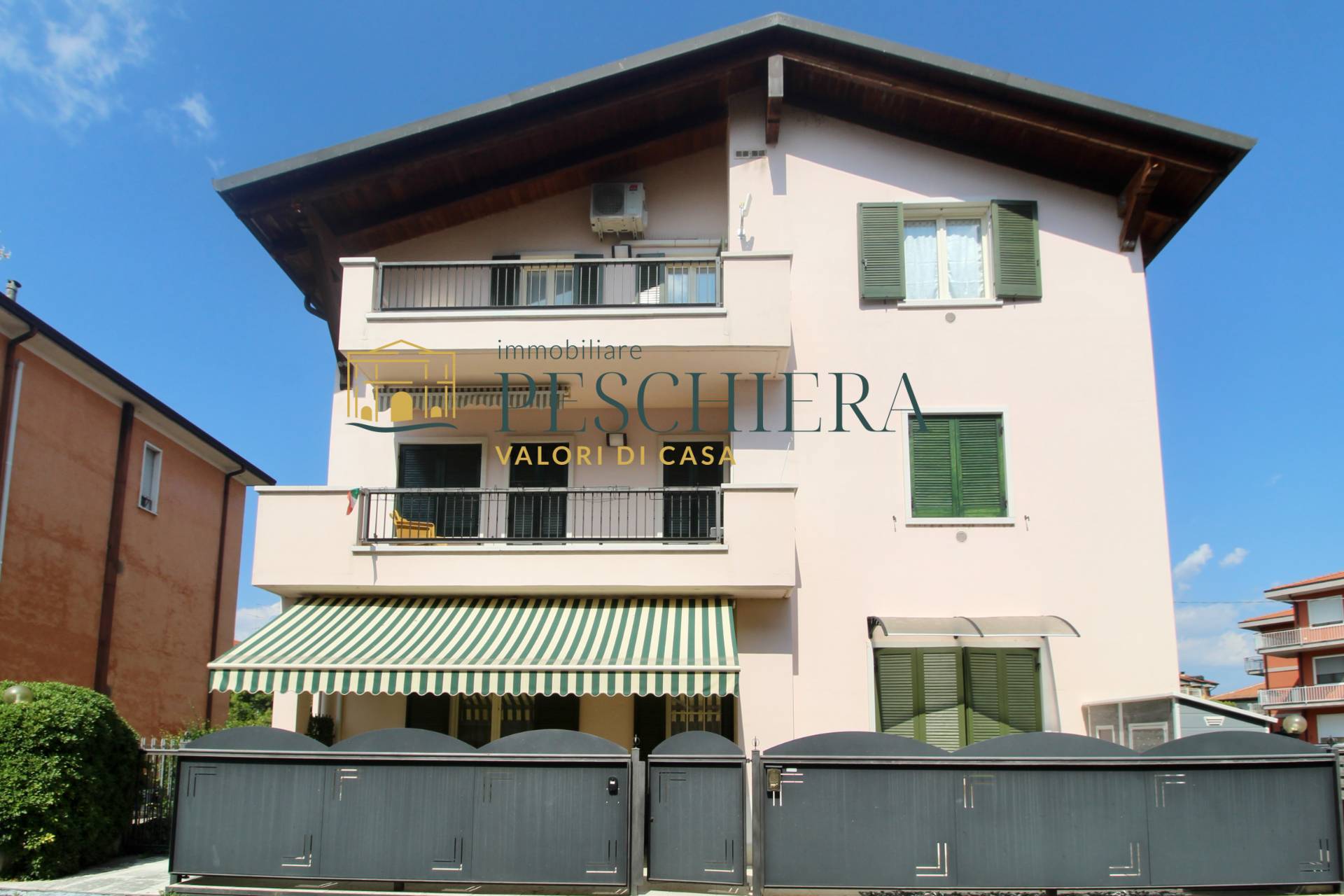 Appartamento in vendita a Peschiera del Garda, Generica