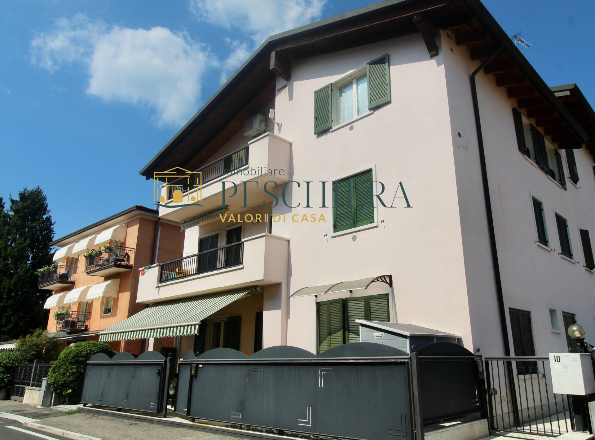 Appartamento in vendita a Peschiera del Garda, Generica