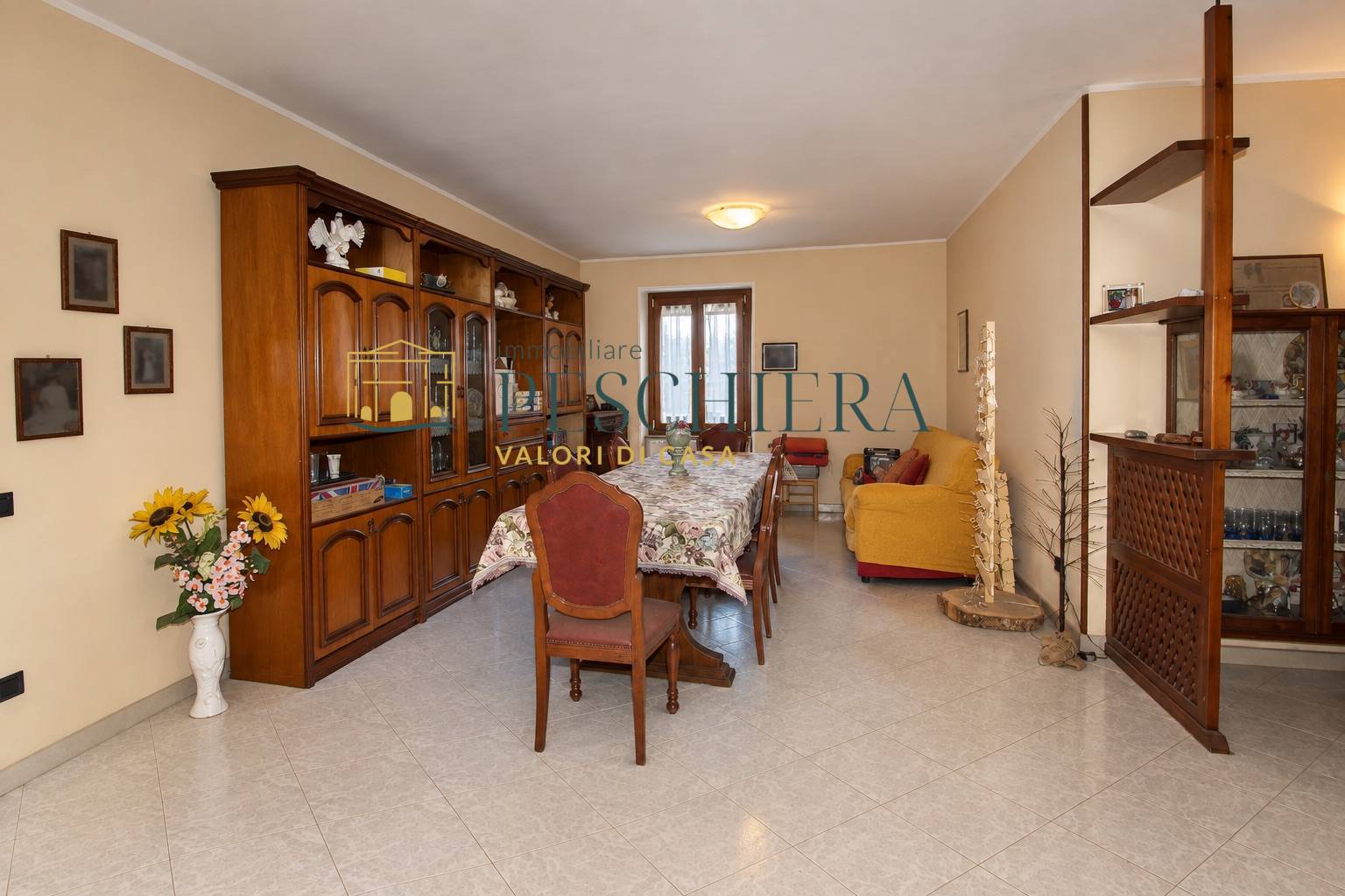 Casa indipendente con terreno in vendita a Valeggio sul Mincio, Generica