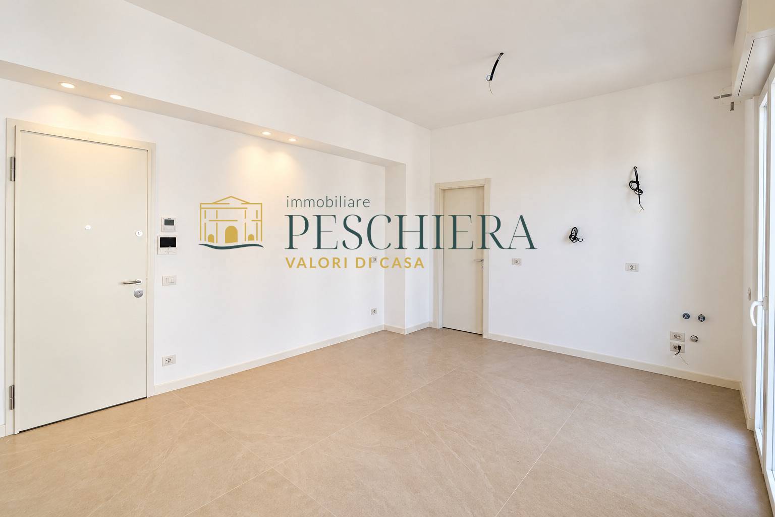 Appartamento in vendita a Valeggio sul Mincio, Generica
