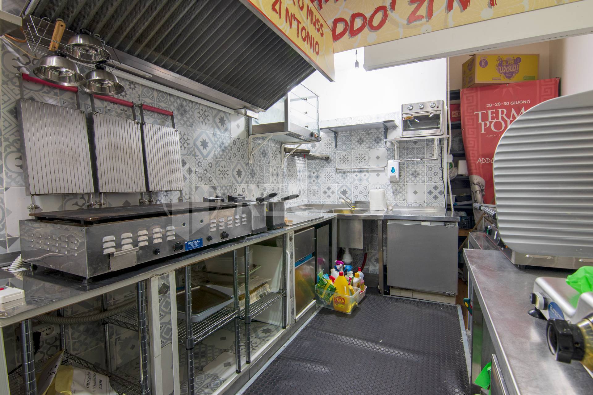 Attivit commerciale in vendita a Atripalda