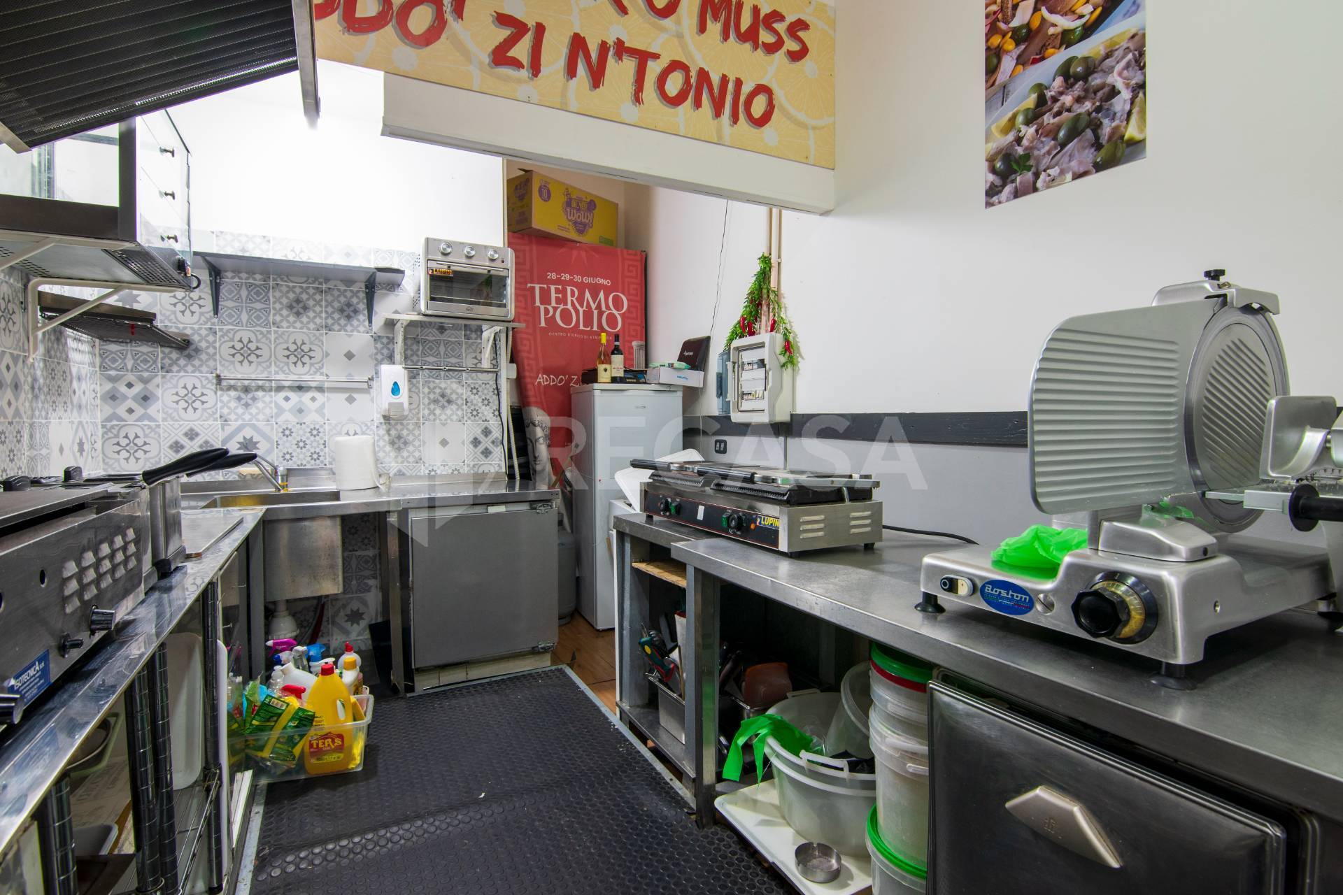 Attivit commerciale in vendita a Atripalda