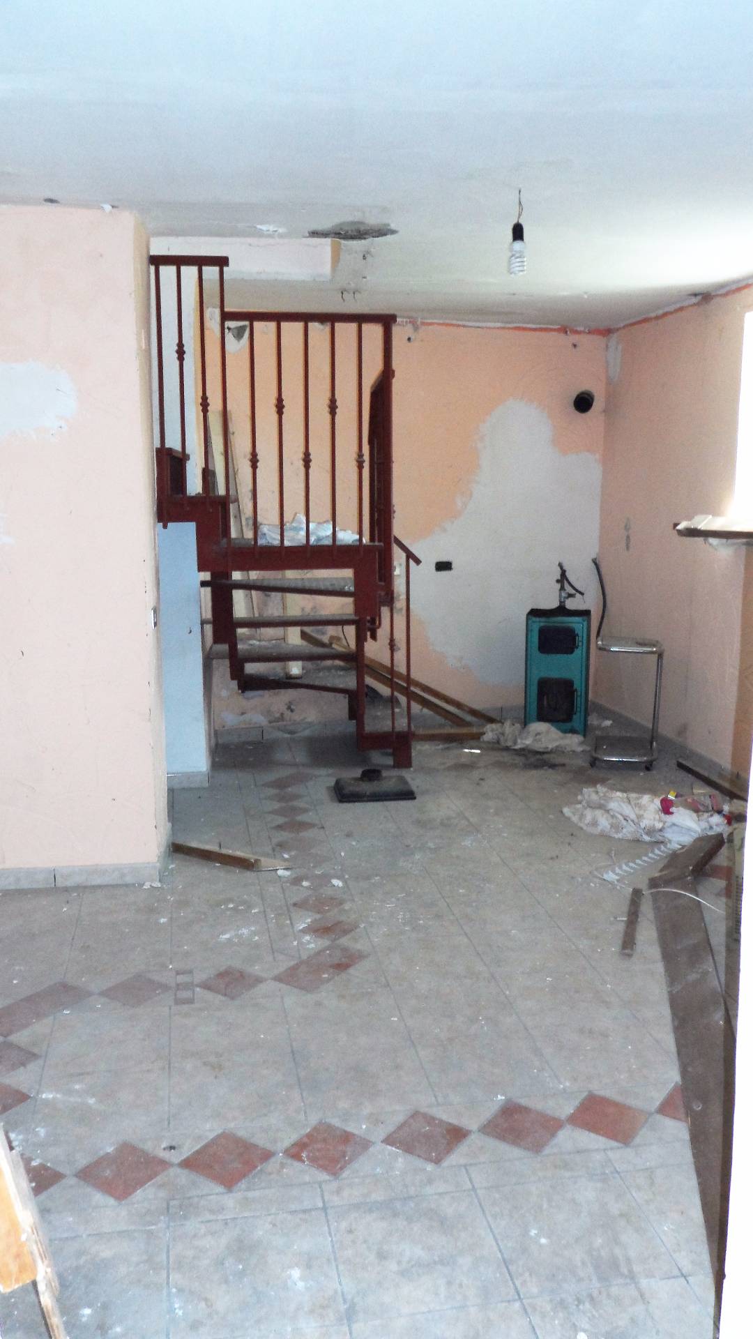 Casa Semindipendente in vendita a Prata di Principato Ultra