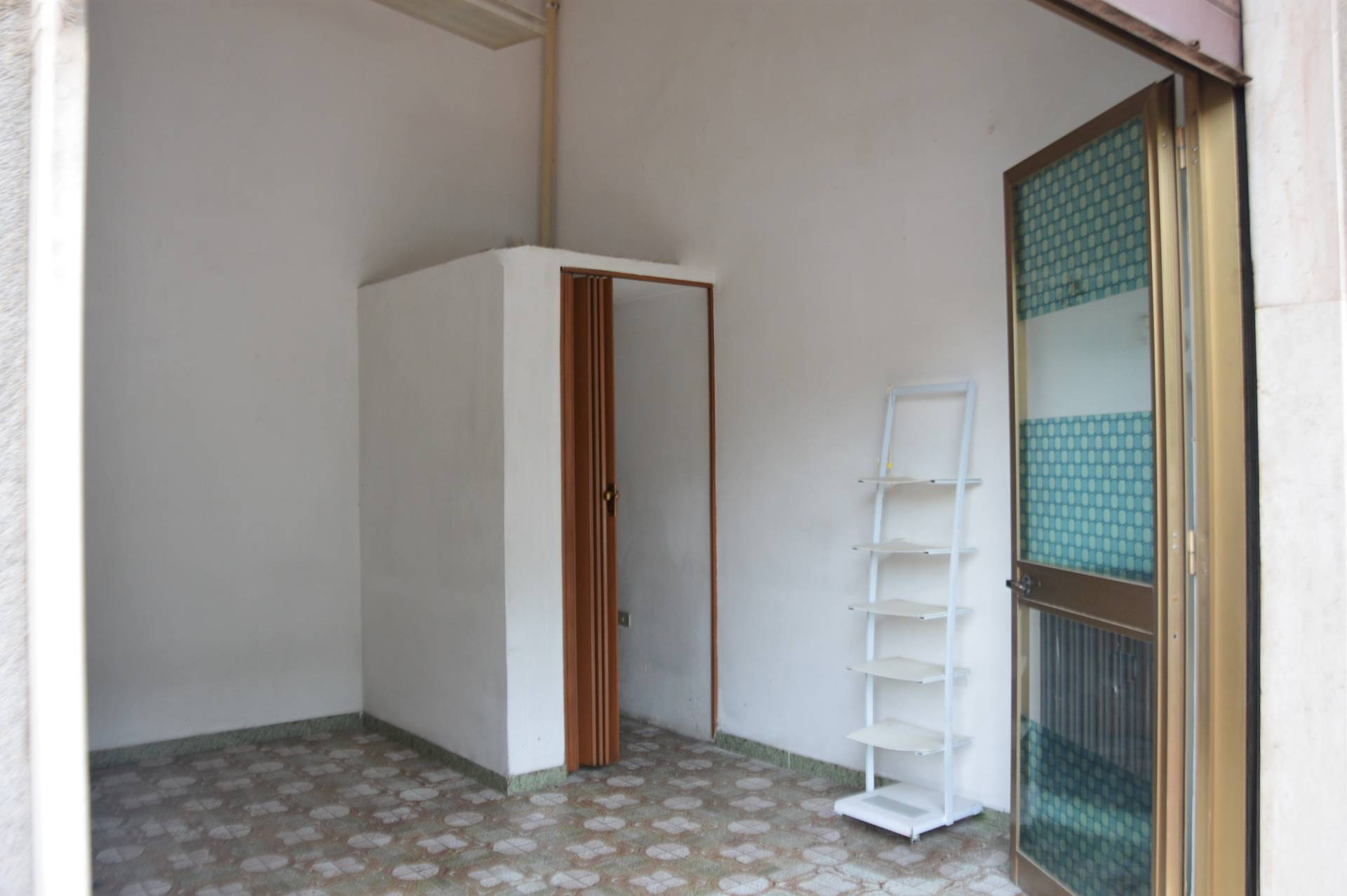 Locale commerciale in affitto a Avellino