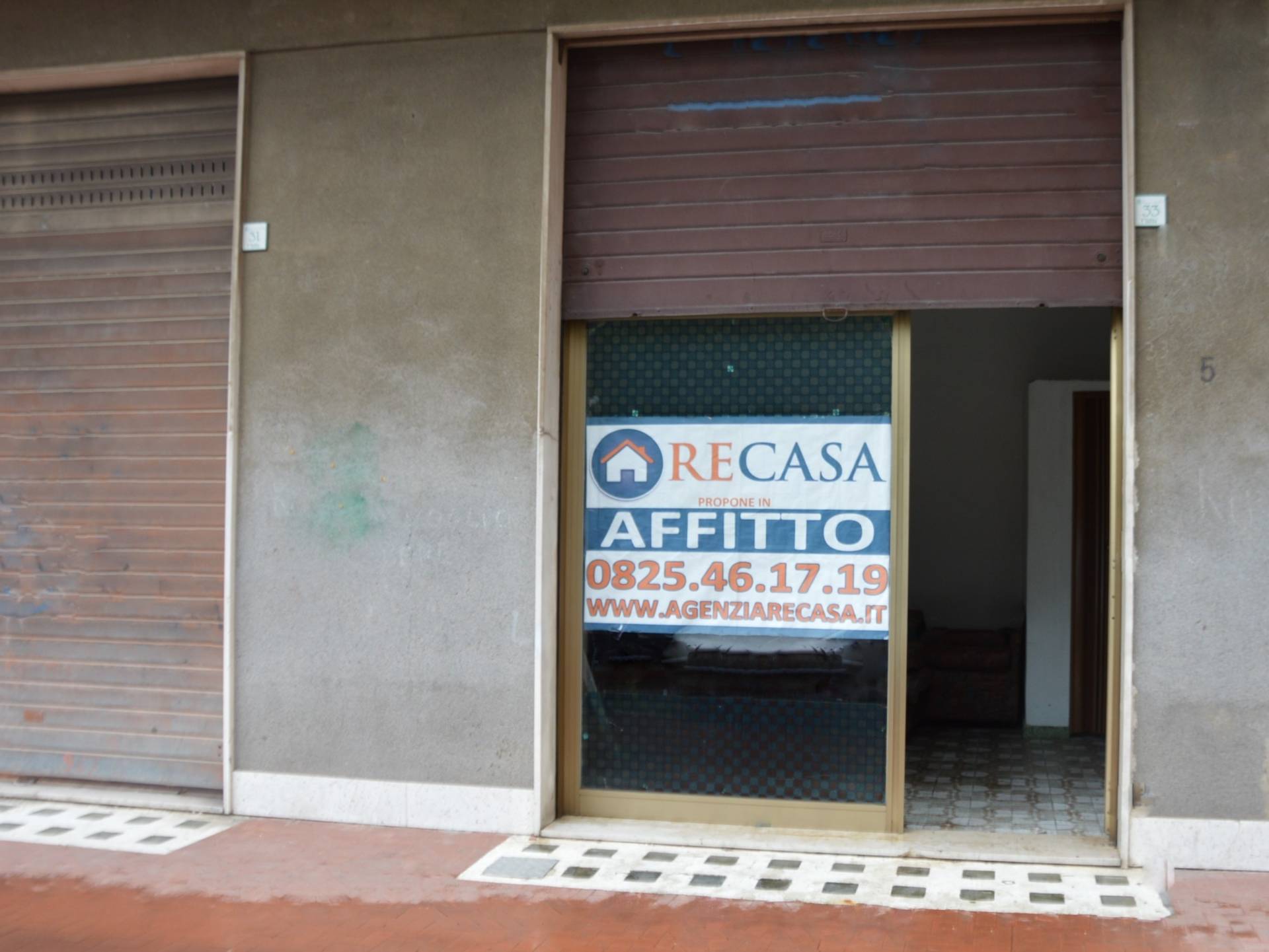 Locale commerciale in affitto a Avellino