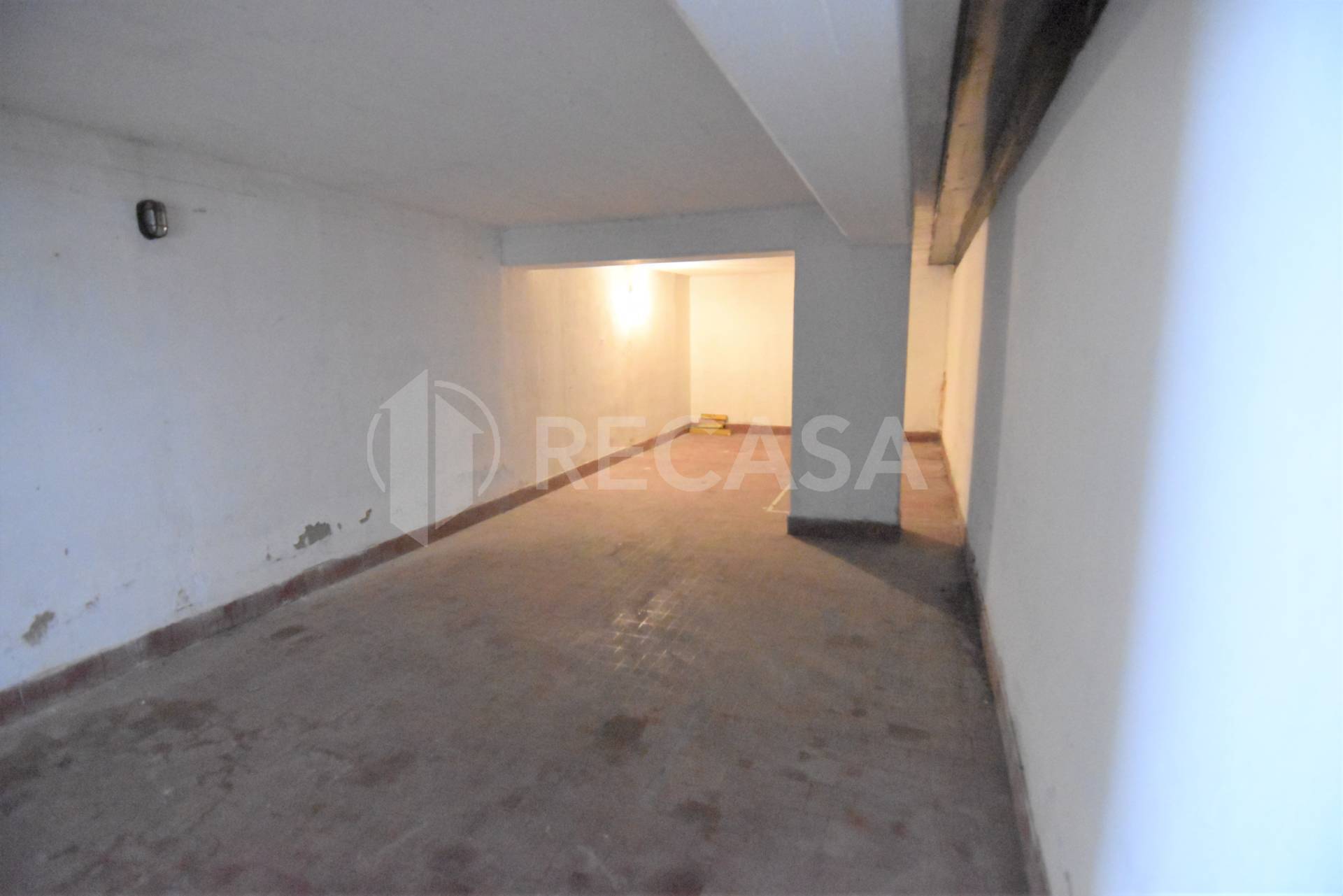 Deposito in vendita a Atripalda