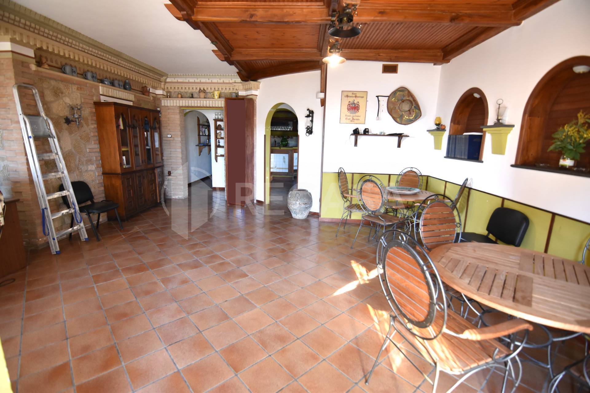 Locale commerciale in vendita a Capriglia Irpina