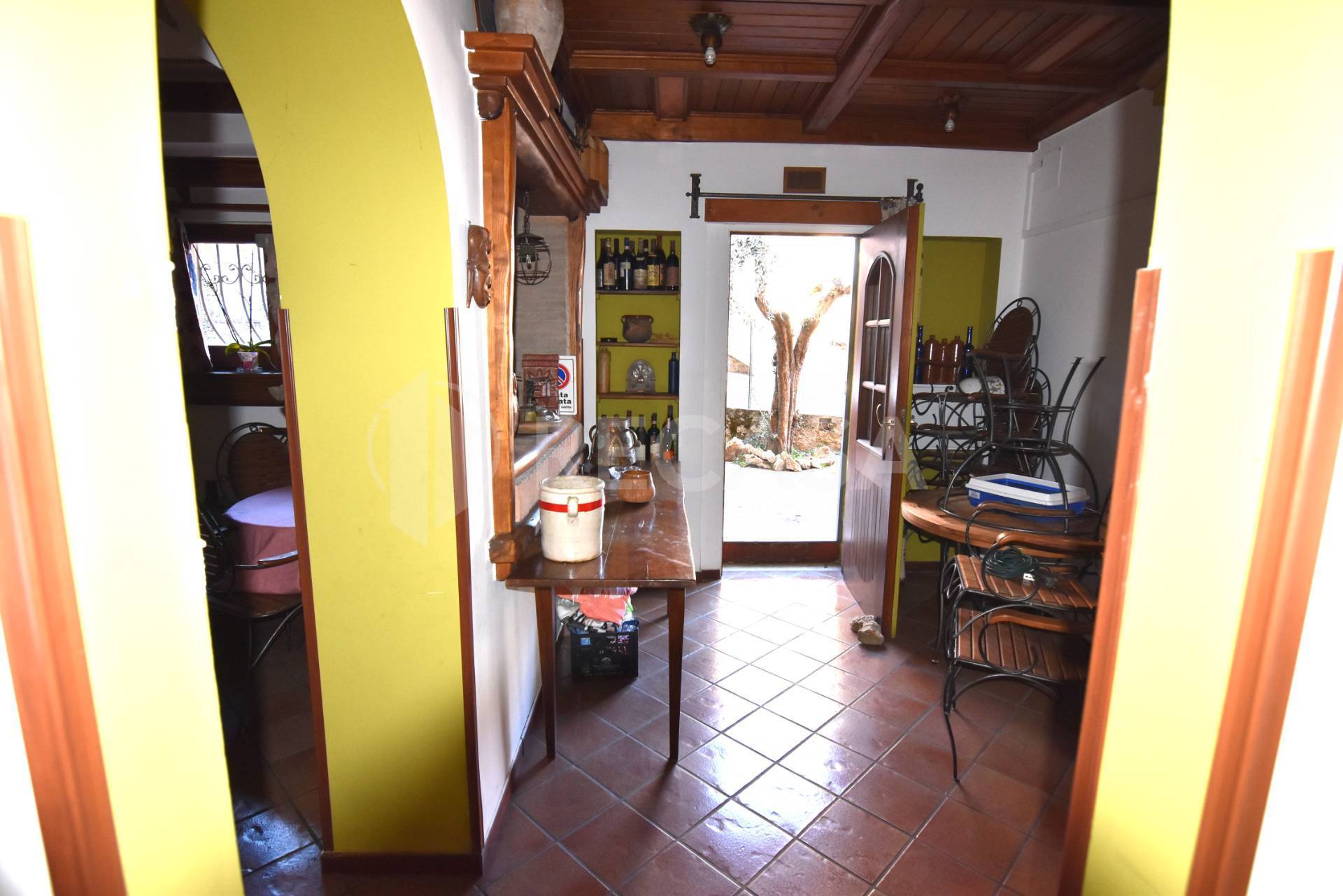 Locale commerciale in vendita a Capriglia Irpina