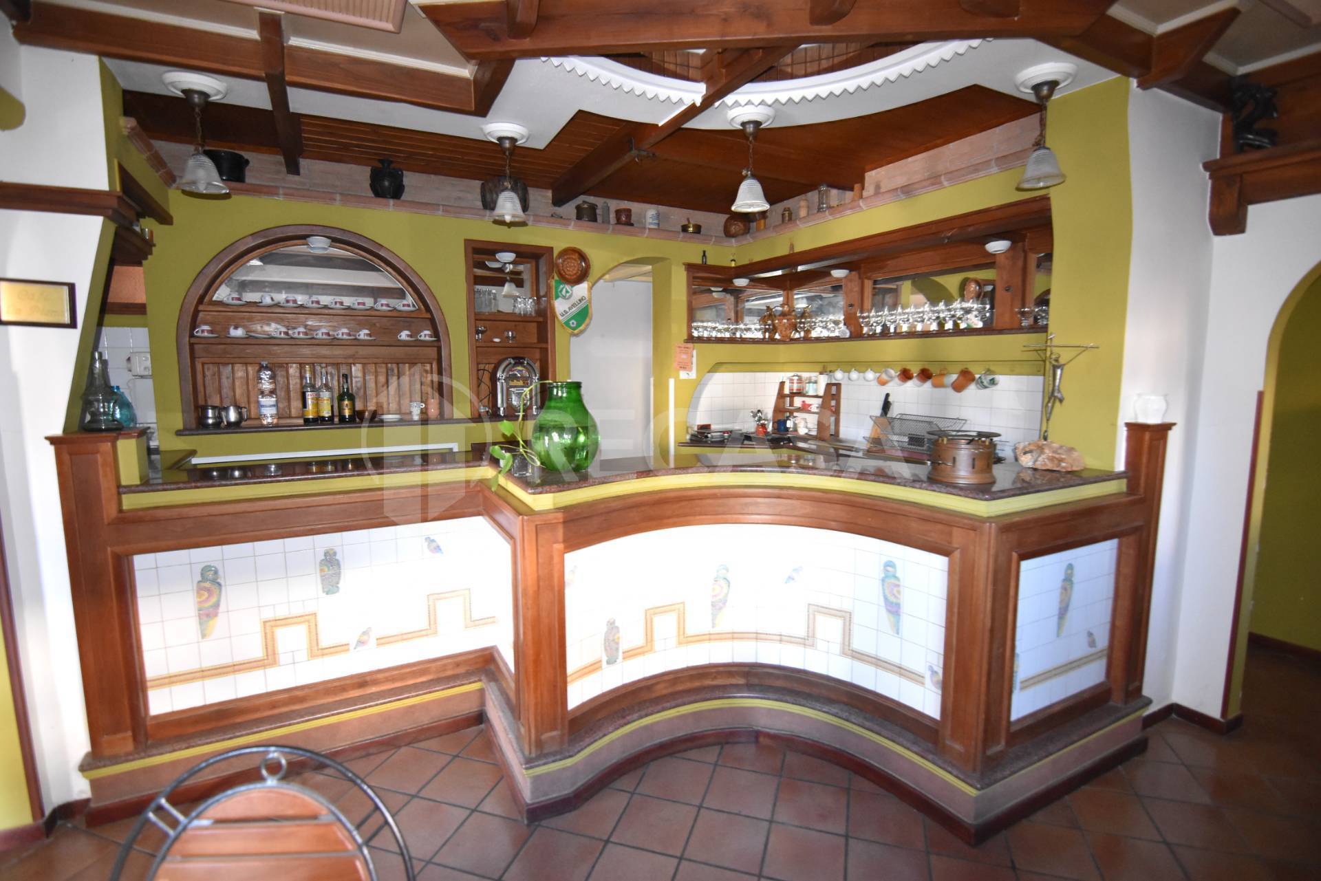 Locale commerciale in vendita a Capriglia Irpina