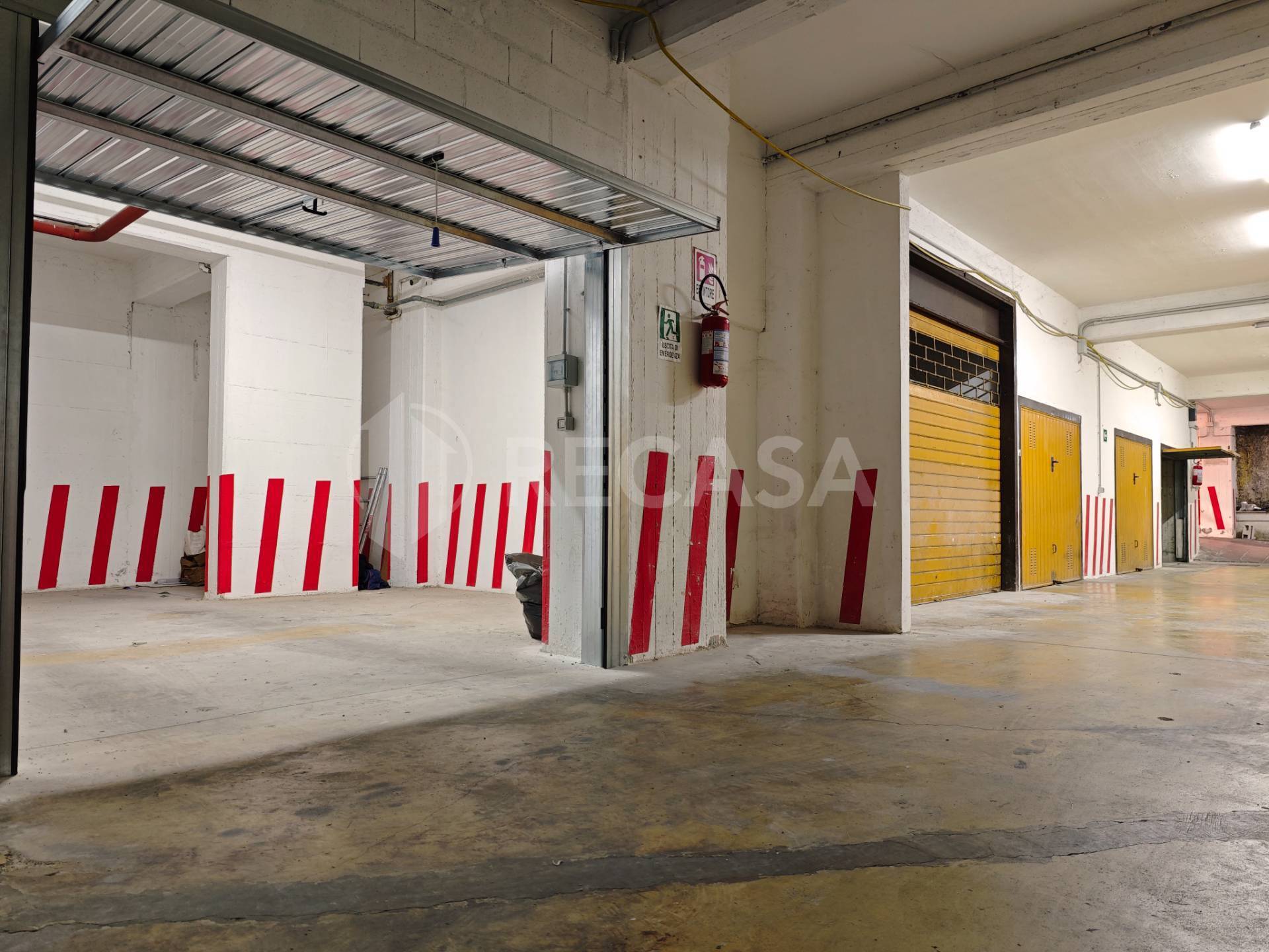 Box o garage in vendita a Avellino, Centro