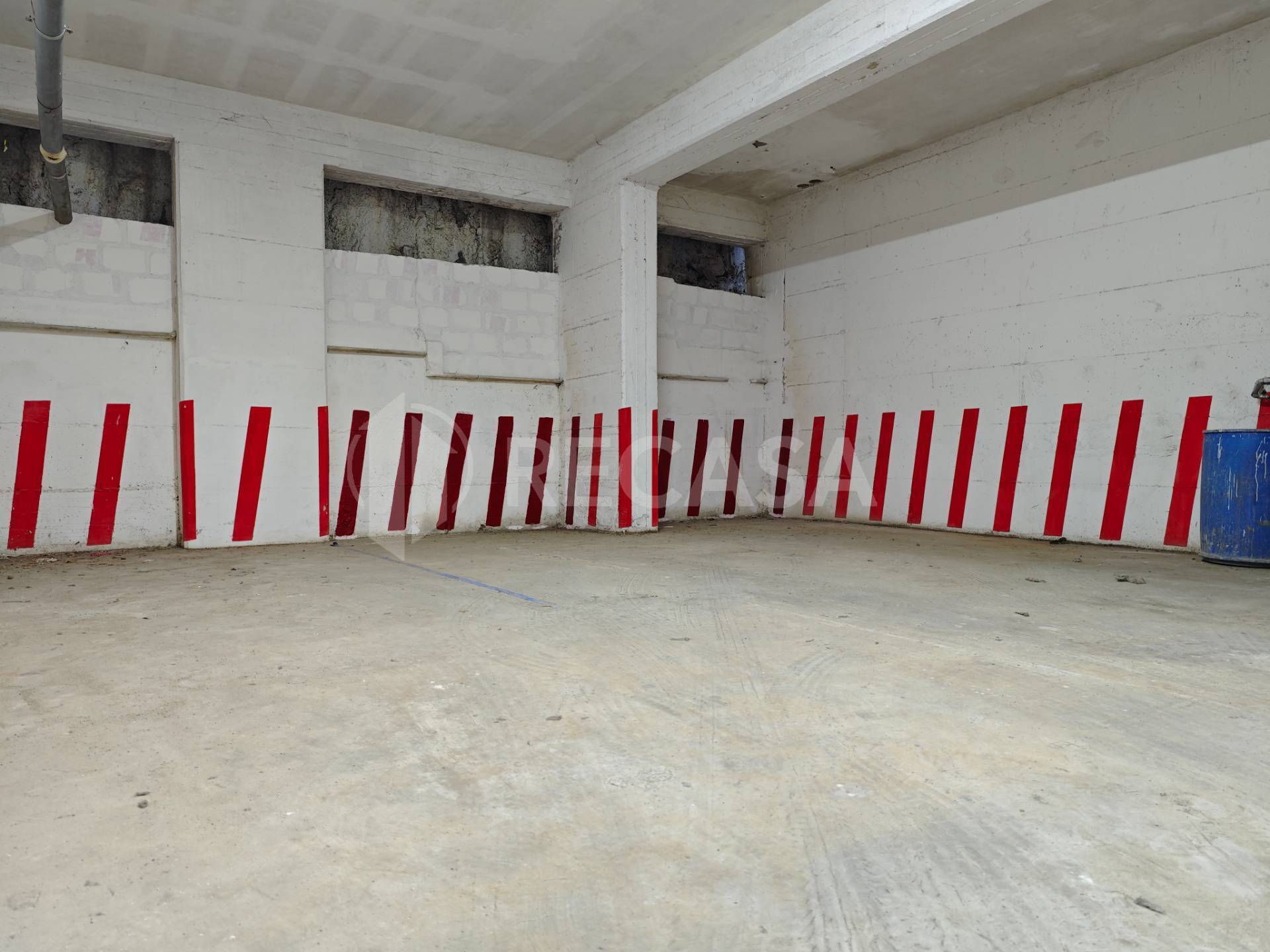 Box o garage in vendita a Avellino, Centro