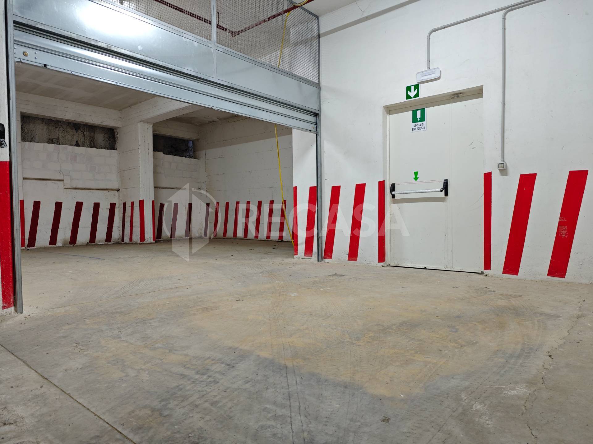 Box o garage in vendita a Avellino, Centro