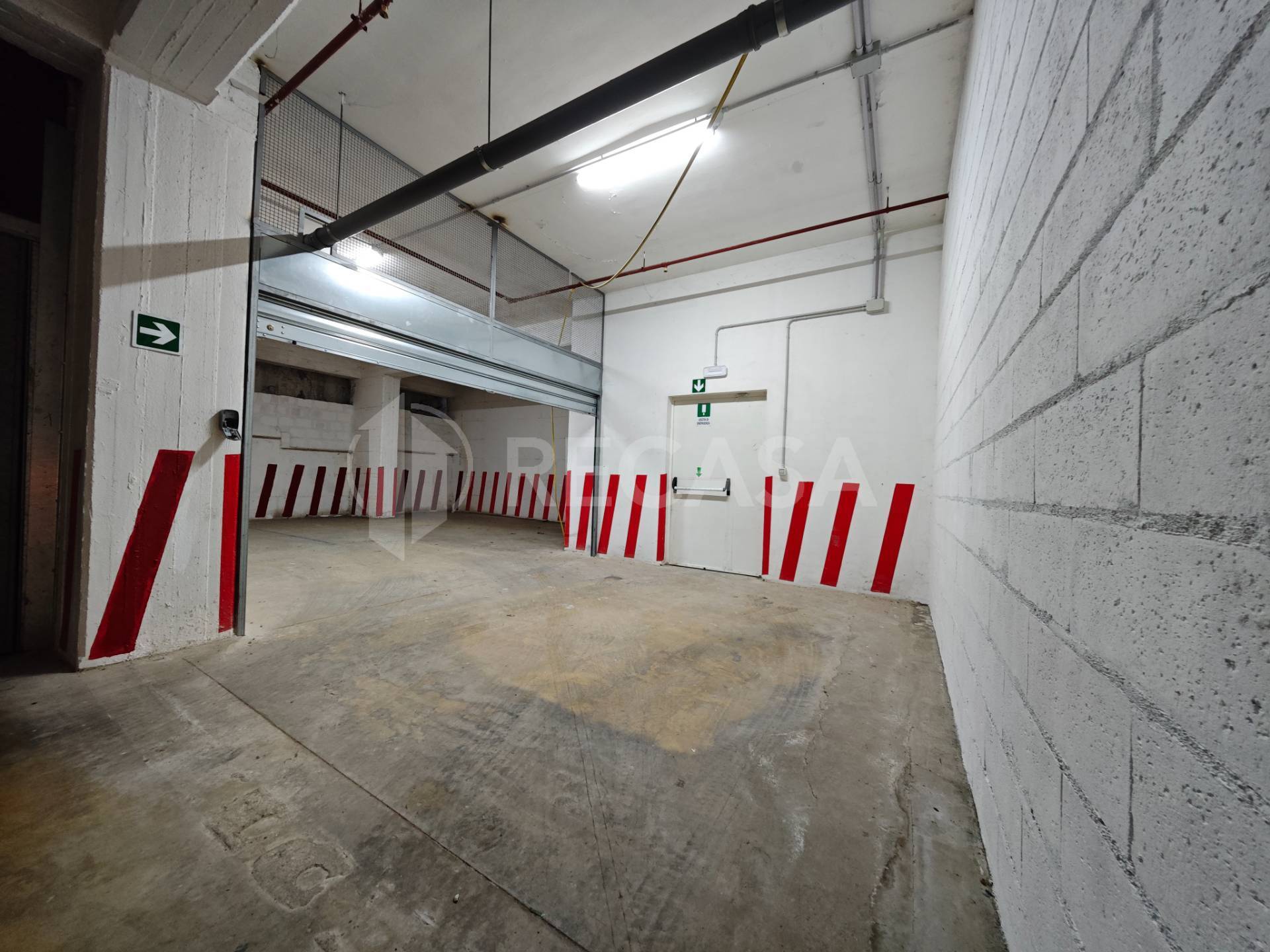 Box o garage in vendita a Avellino, Centro