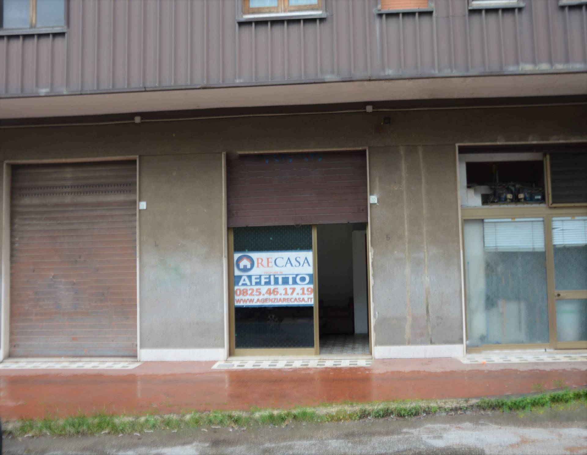 Locale commerciale in affitto a Avellino