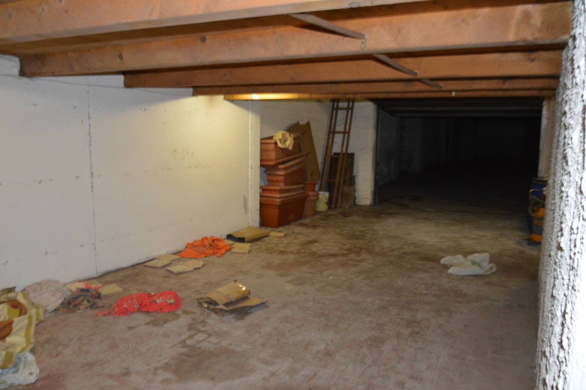 Deposito in vendita a Atripalda