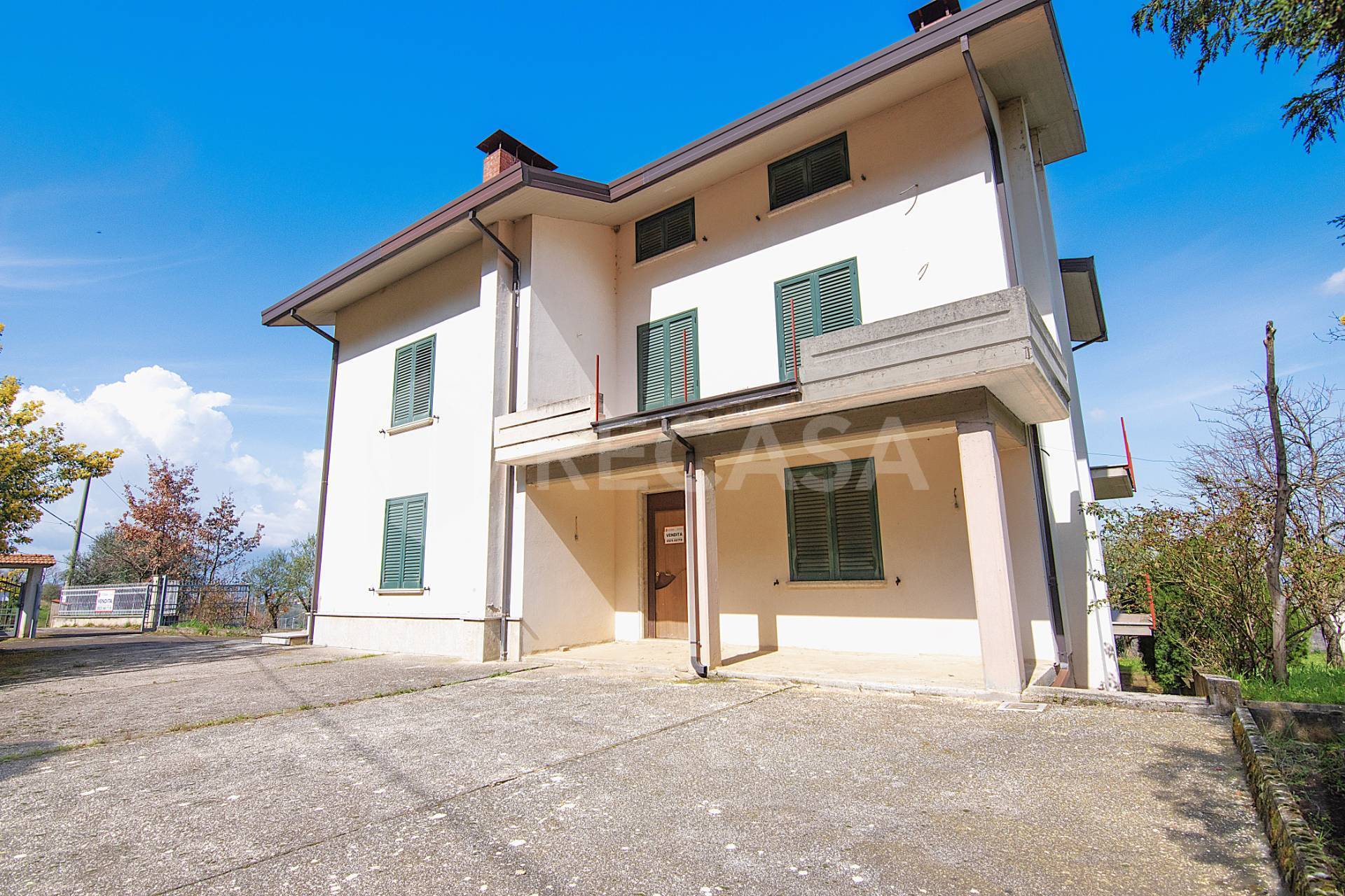 Casa singola in vendita a Chiusano di San Domenico