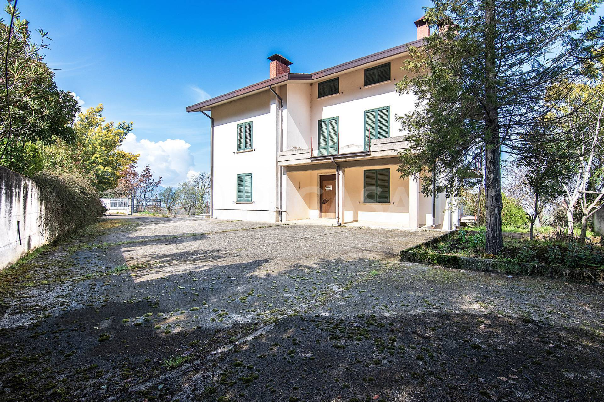 Casa singola in vendita a Chiusano di San Domenico