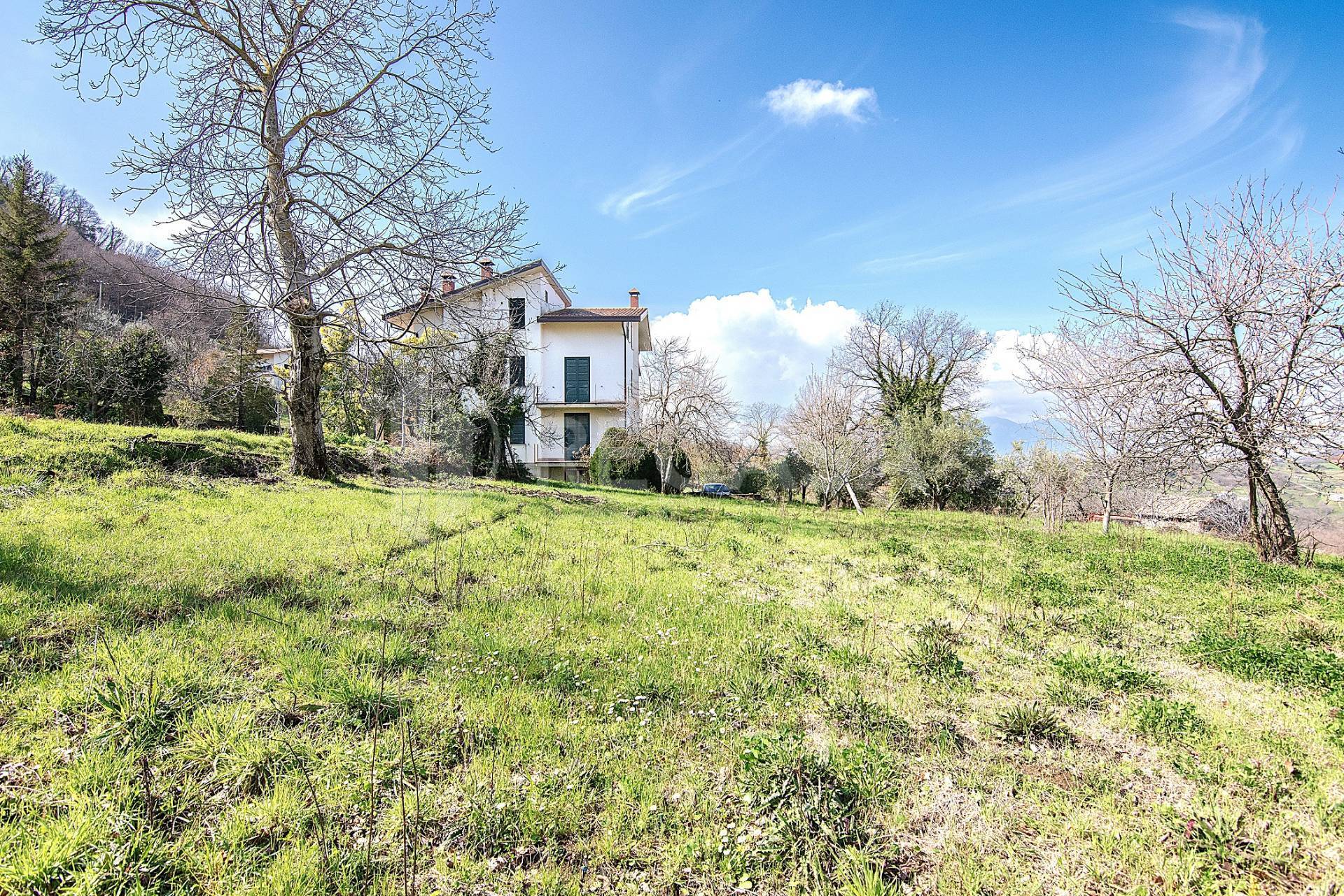 Casa singola in vendita a Chiusano di San Domenico