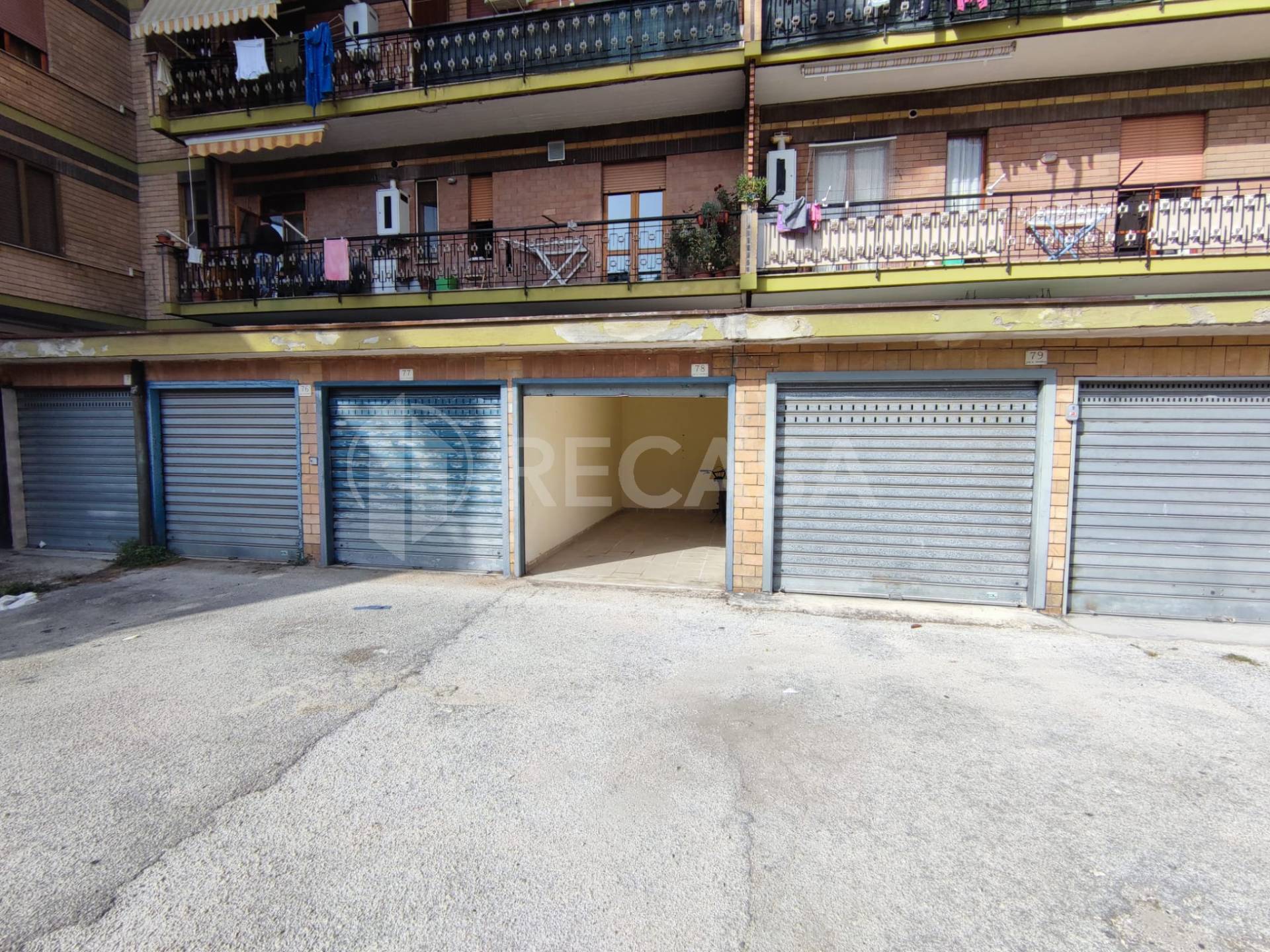 Box o garage in vendita a Atripalda